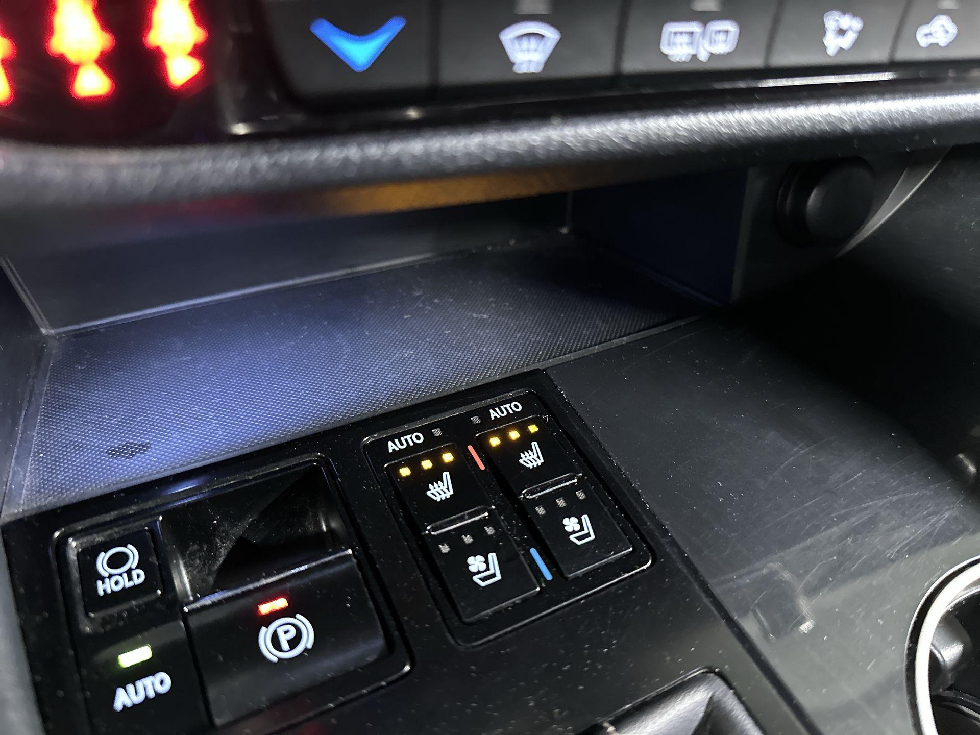 Foto van Lexus Lexus Rx450h