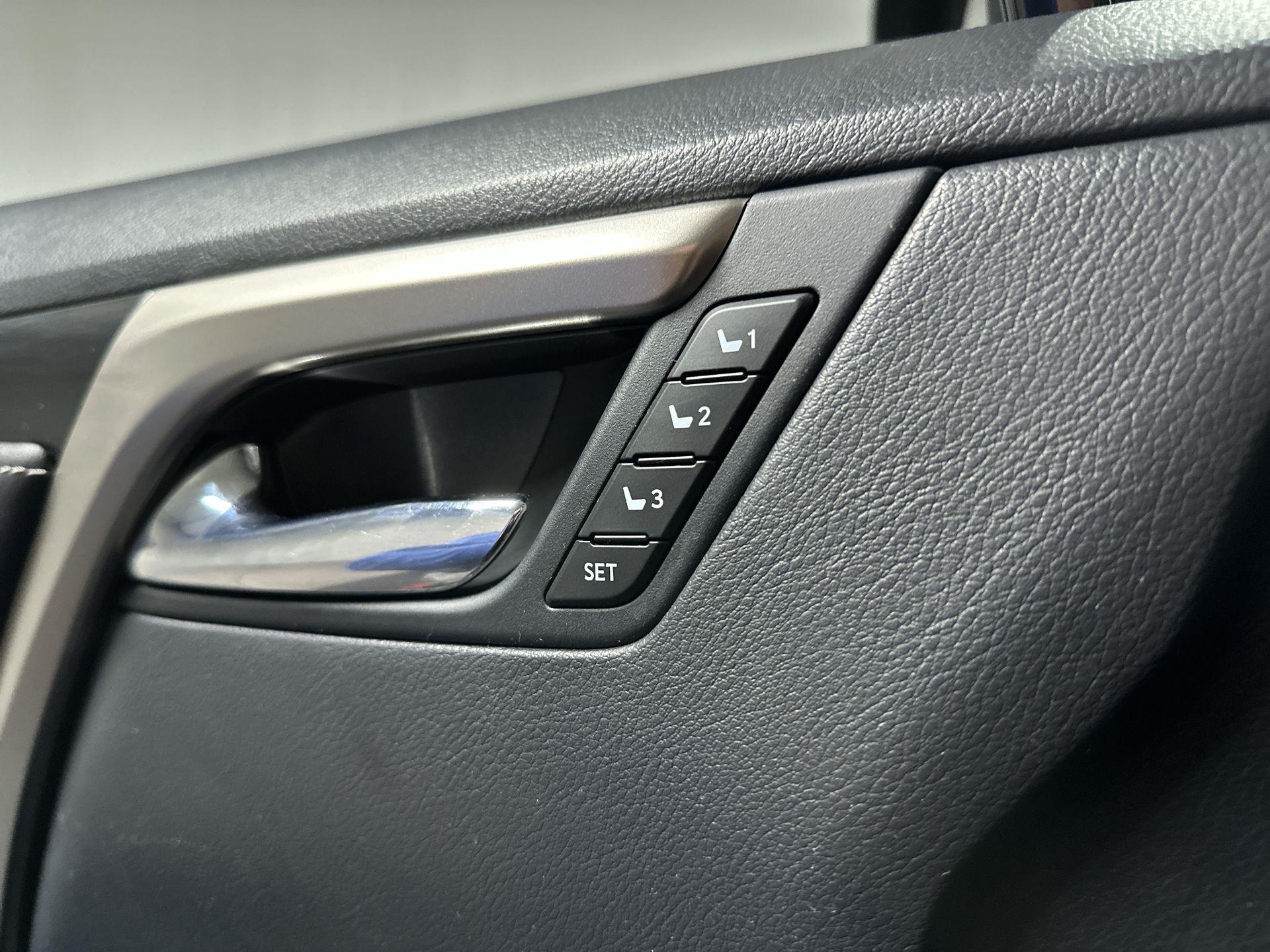 Foto van Lexus Lexus Rx450h