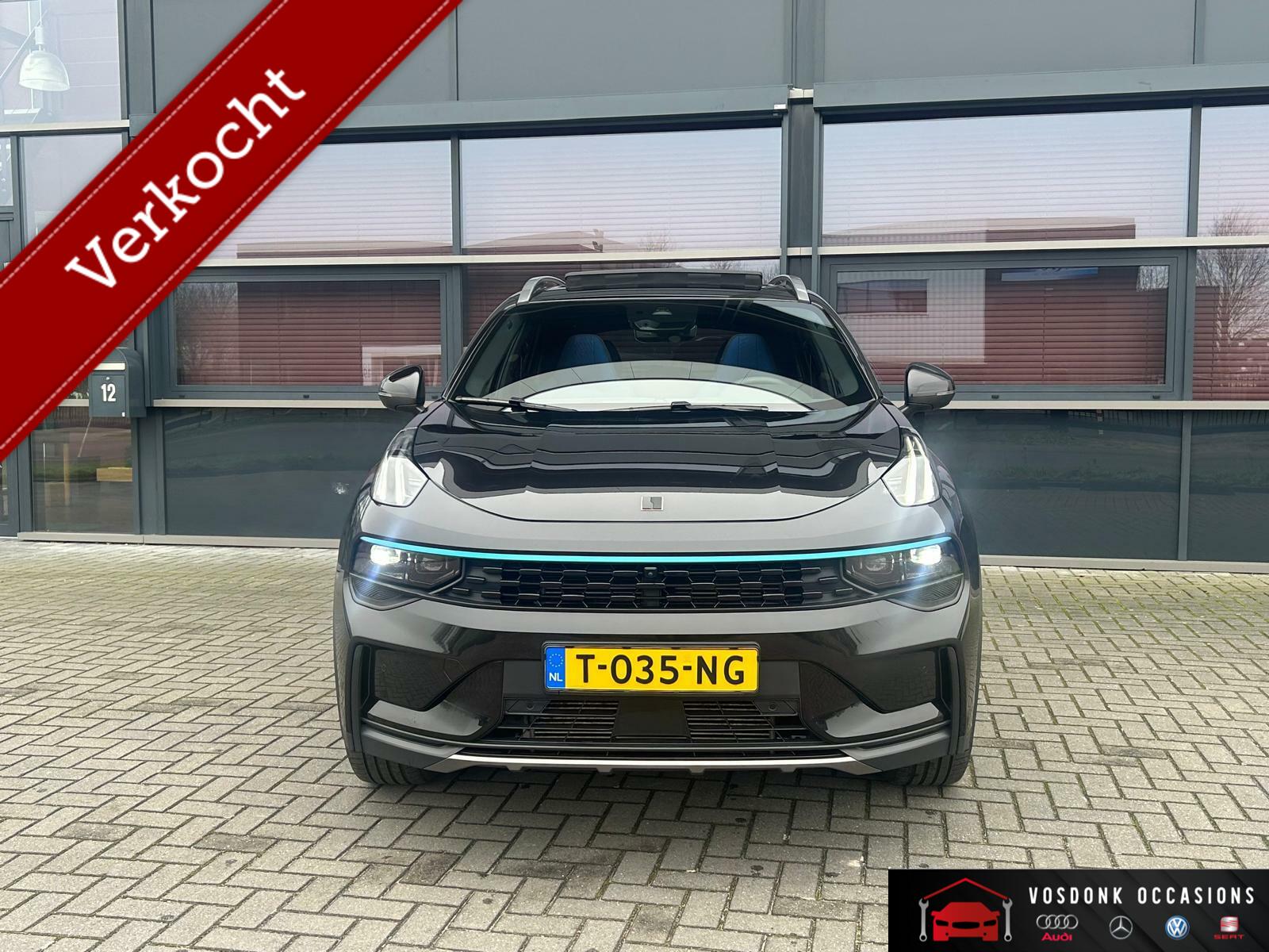 Foto van LYNK & Co 01