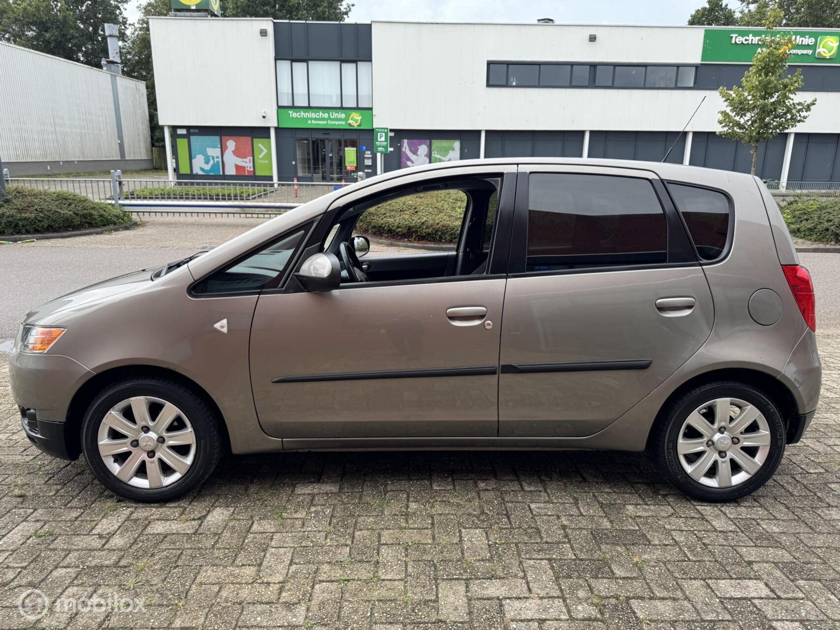 Foto van Mitsubishi Mitsubishi Colt