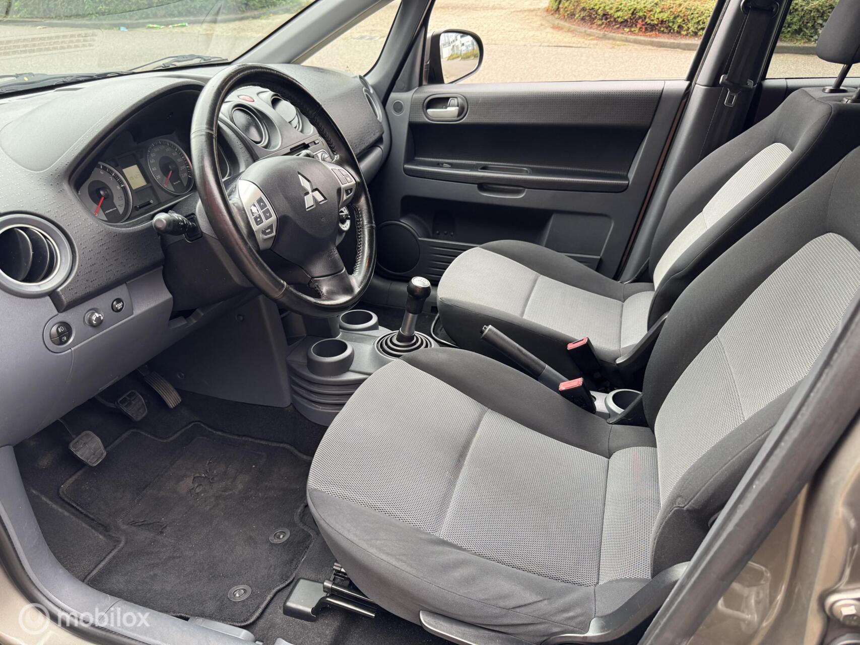 Foto van Mitsubishi Mitsubishi Colt