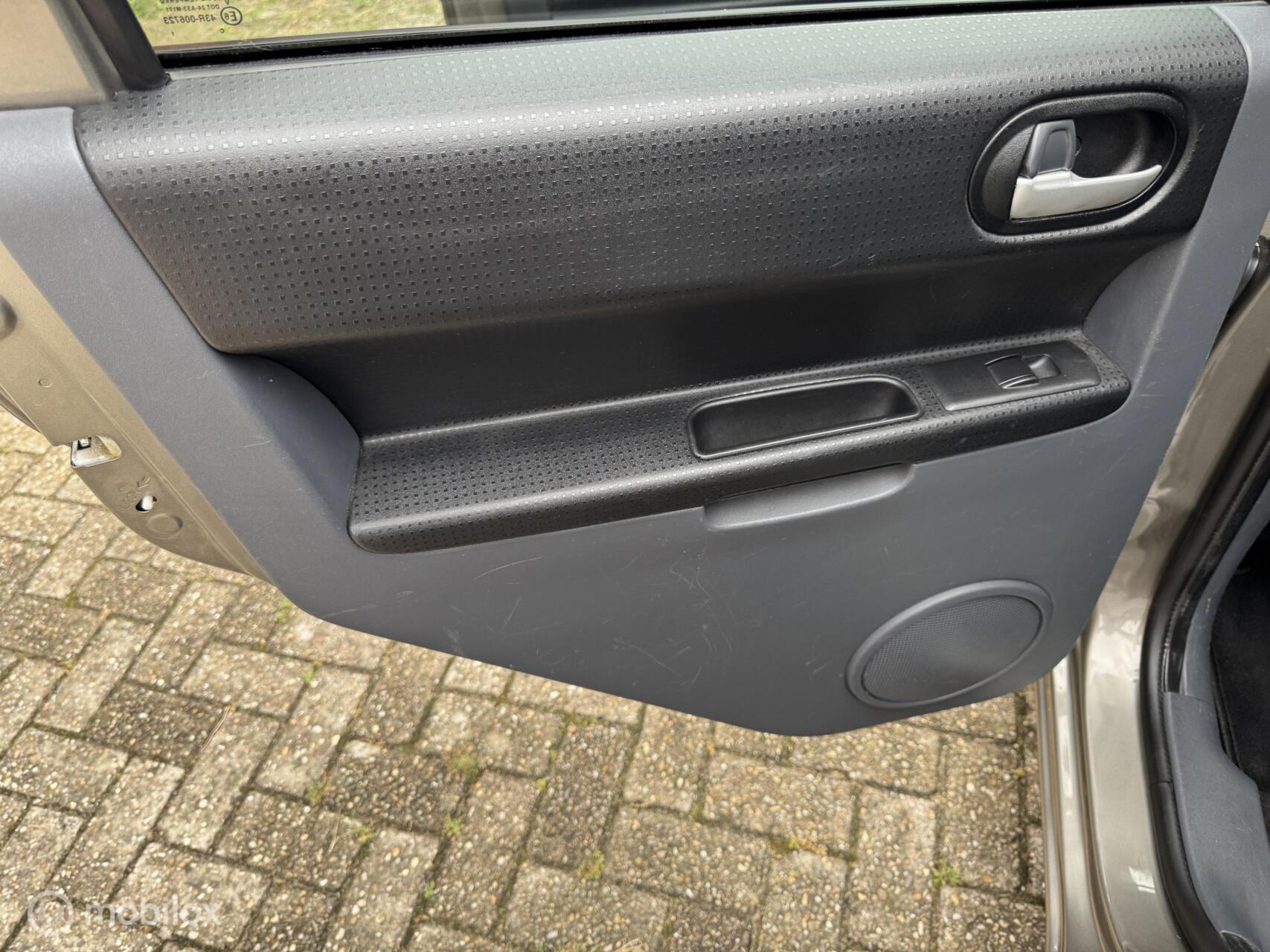 Foto van Mitsubishi Mitsubishi Colt