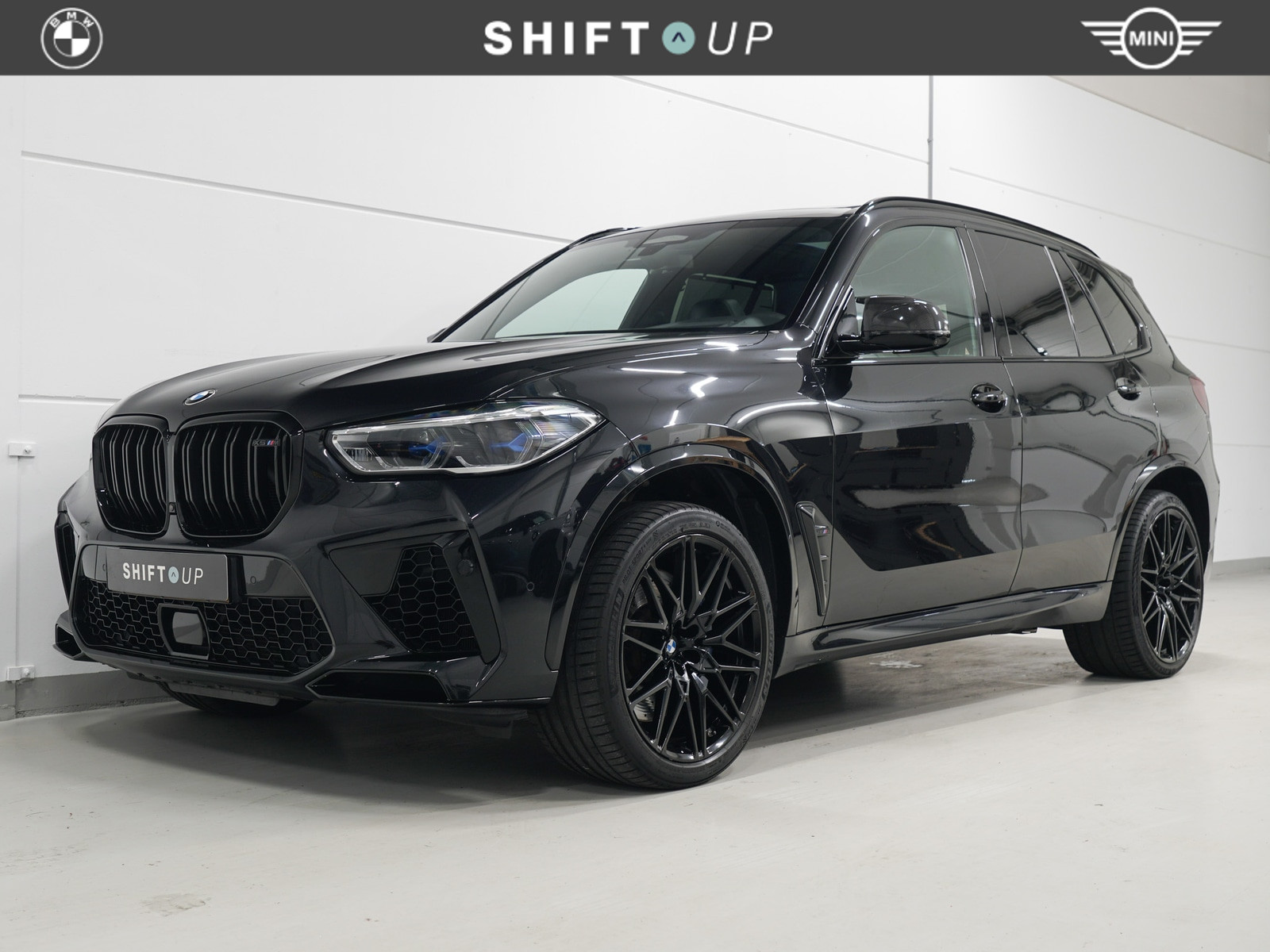 BMW X5 M Competition M Competition Skylounge | Akrapovic 2020 - voorkant