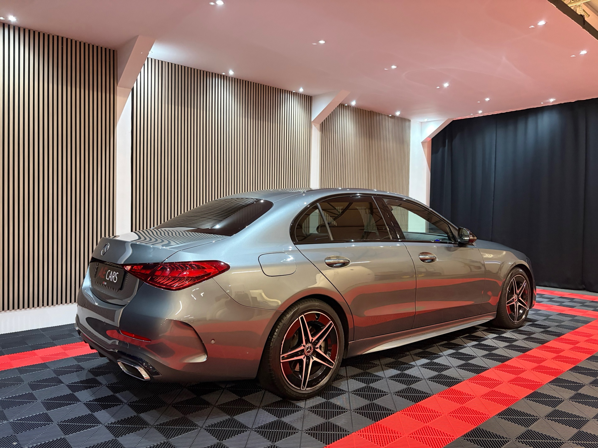 Foto van Mercedes-Benz C 200