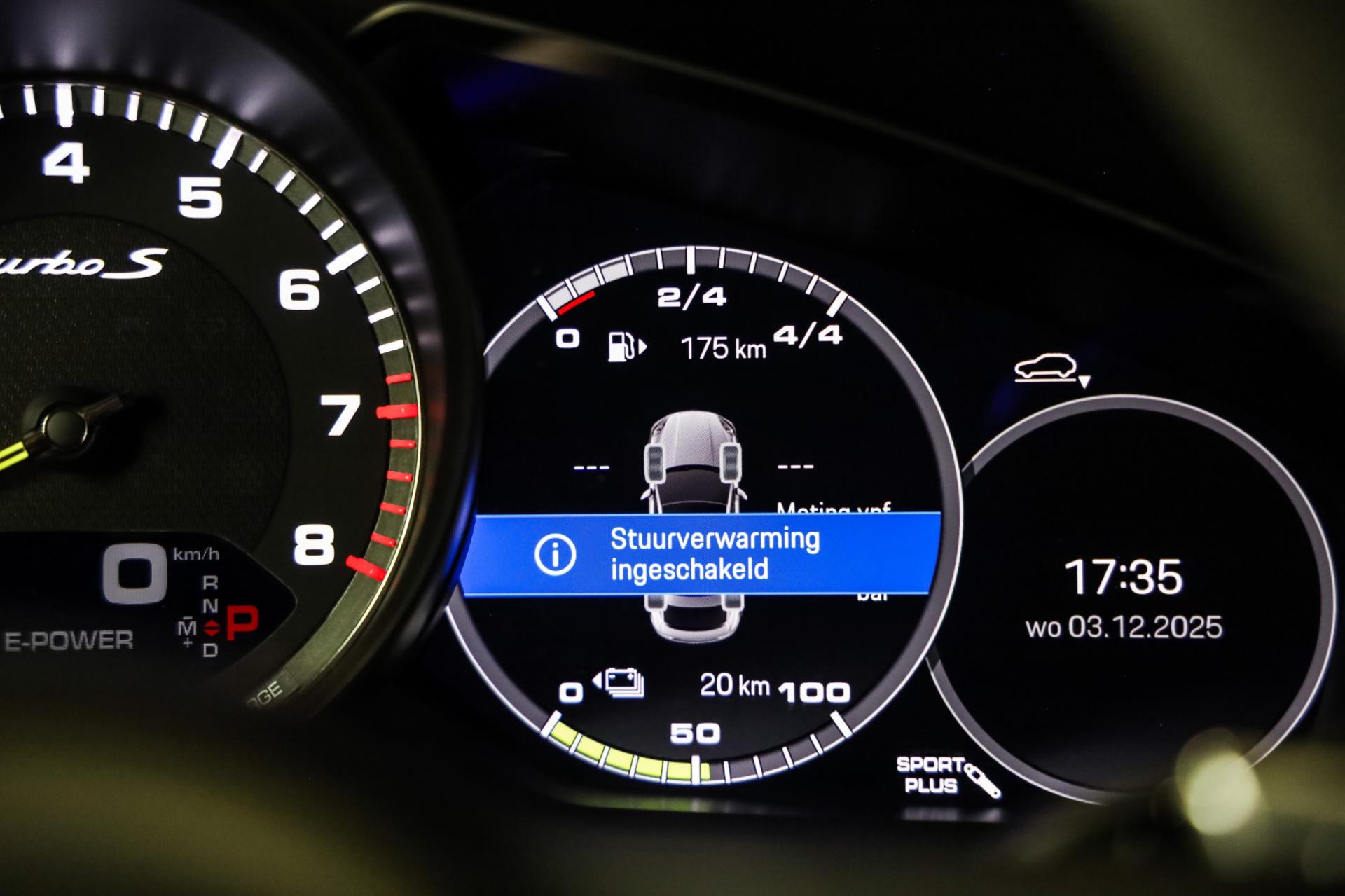 Foto van Porsche Cayenne Turbo S E-hybrid