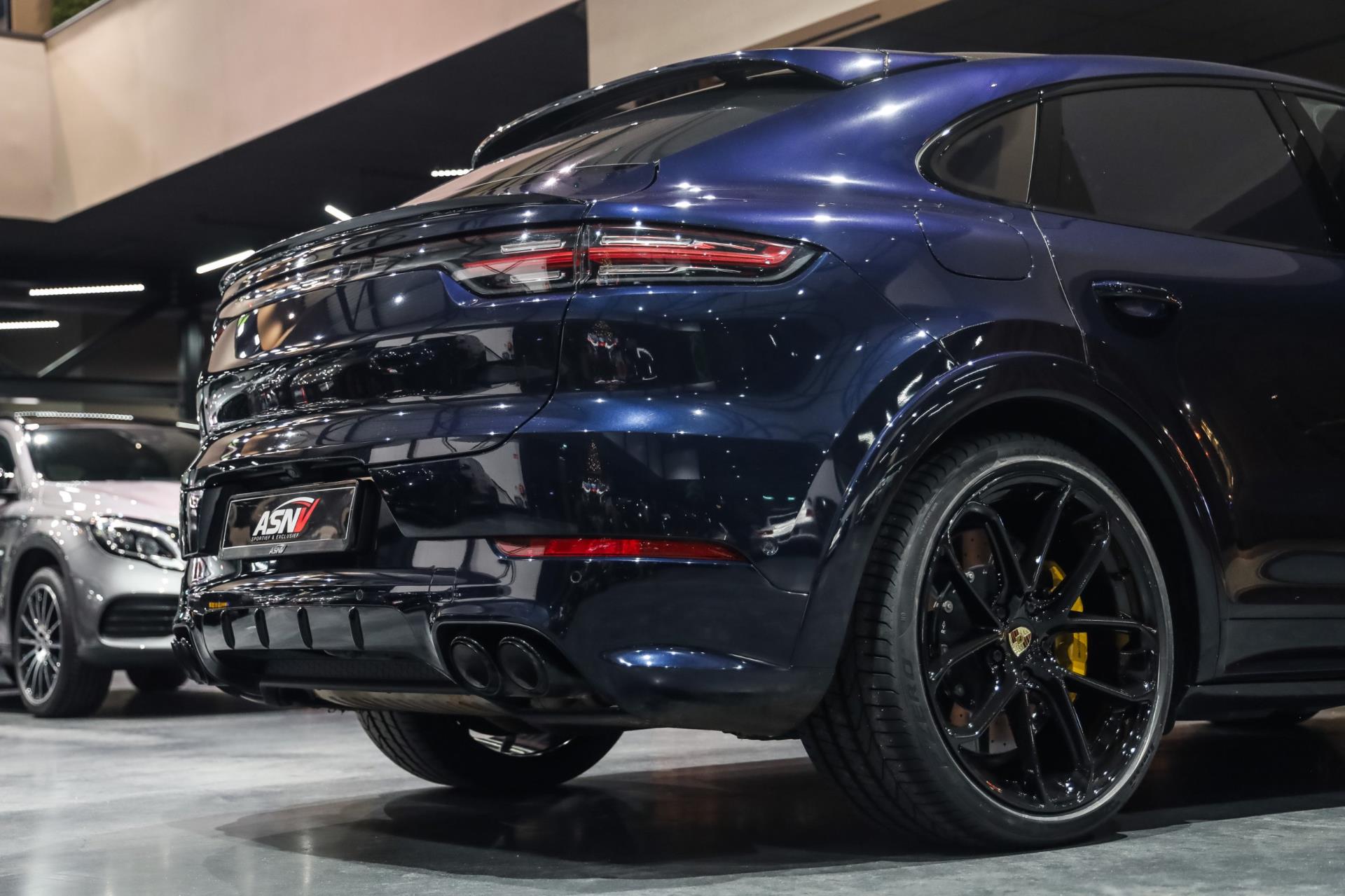 Foto van Porsche Cayenne Turbo S E-hybrid