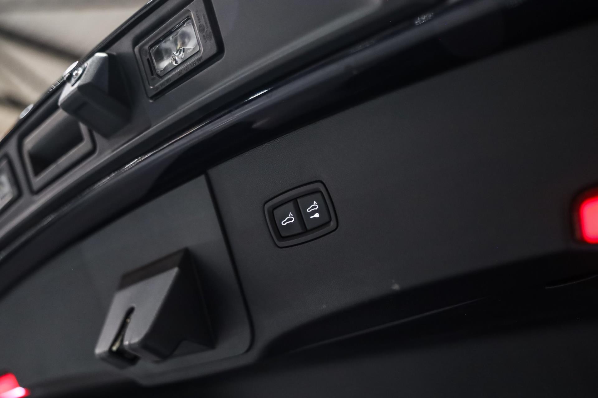 Foto van Porsche Cayenne Turbo S E-hybrid