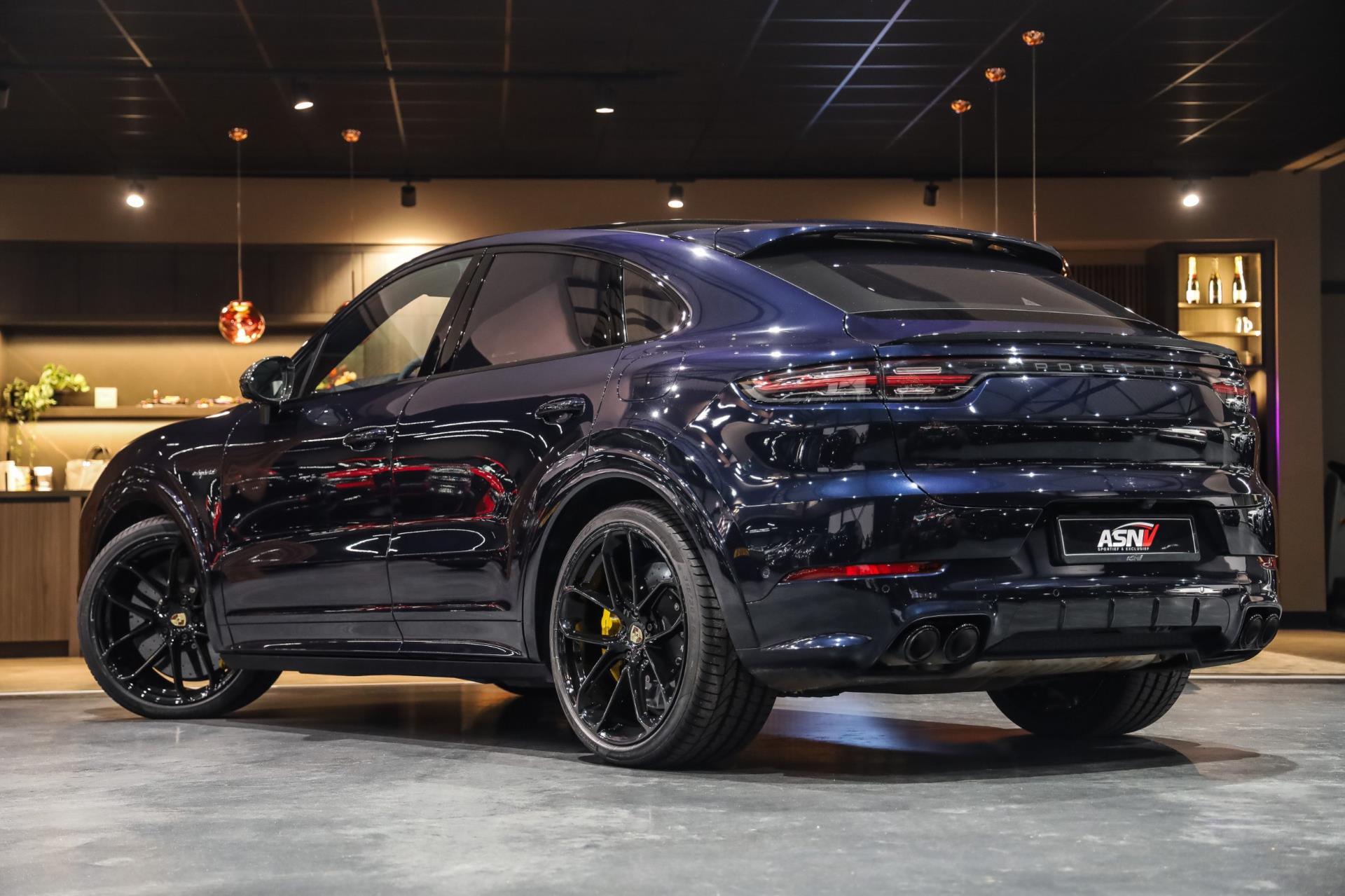 Foto van Porsche Cayenne Turbo S E-hybrid