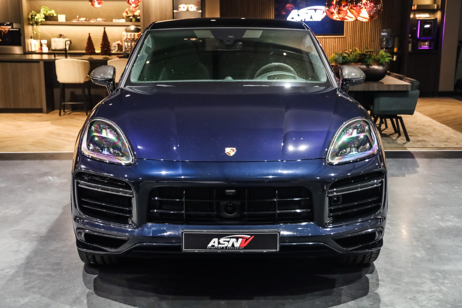 Foto van Porsche Cayenne Turbo S E-hybrid
