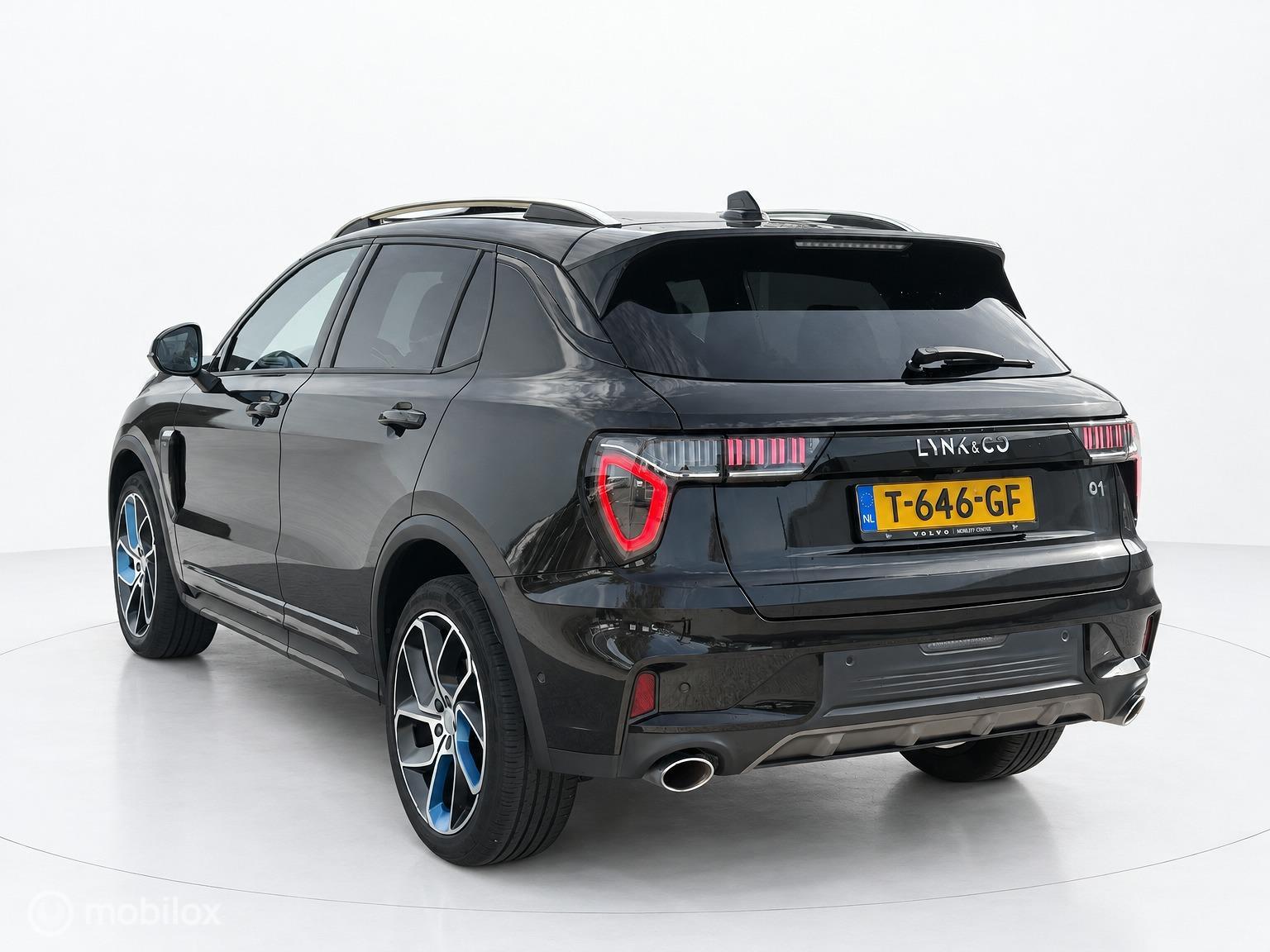 Foto van LYNK & Co 01