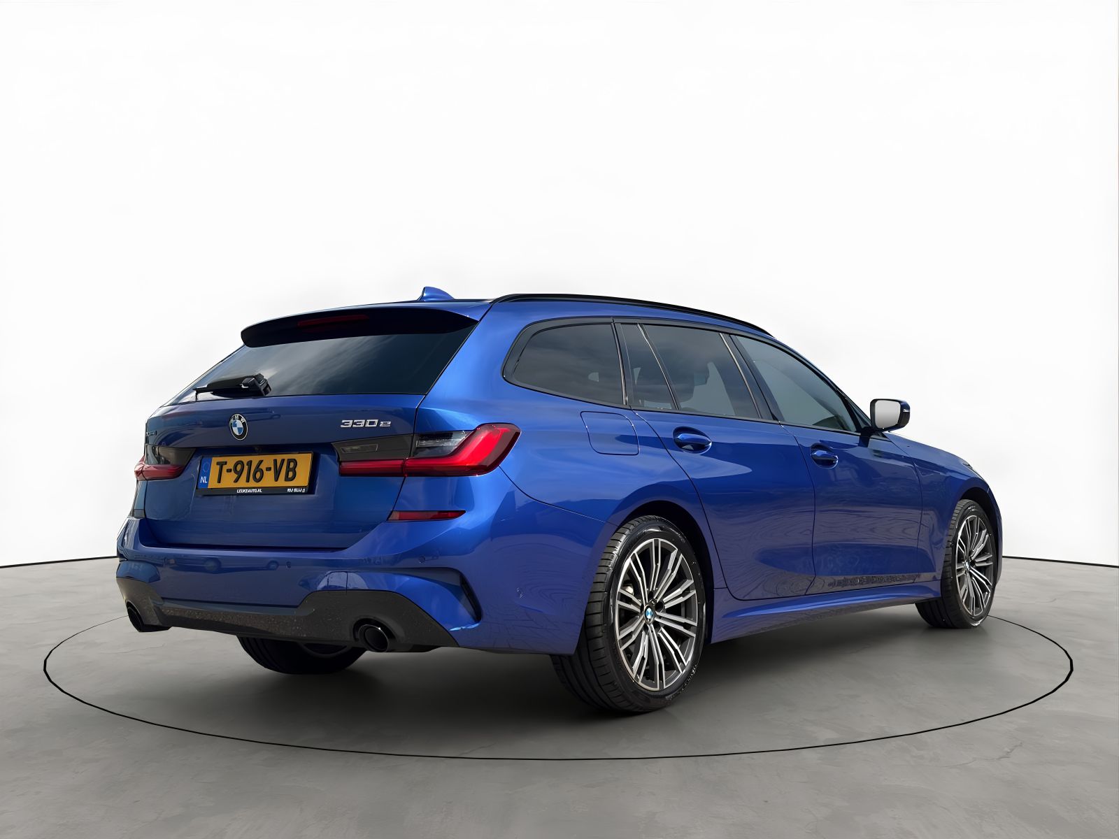 Foto van BMW 330e xDrive