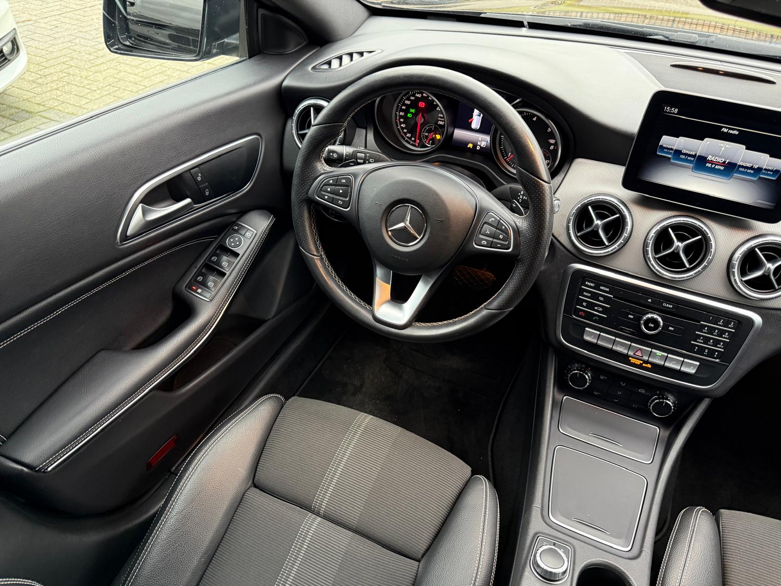 Foto van Mercedes-Benz Cla 180 D