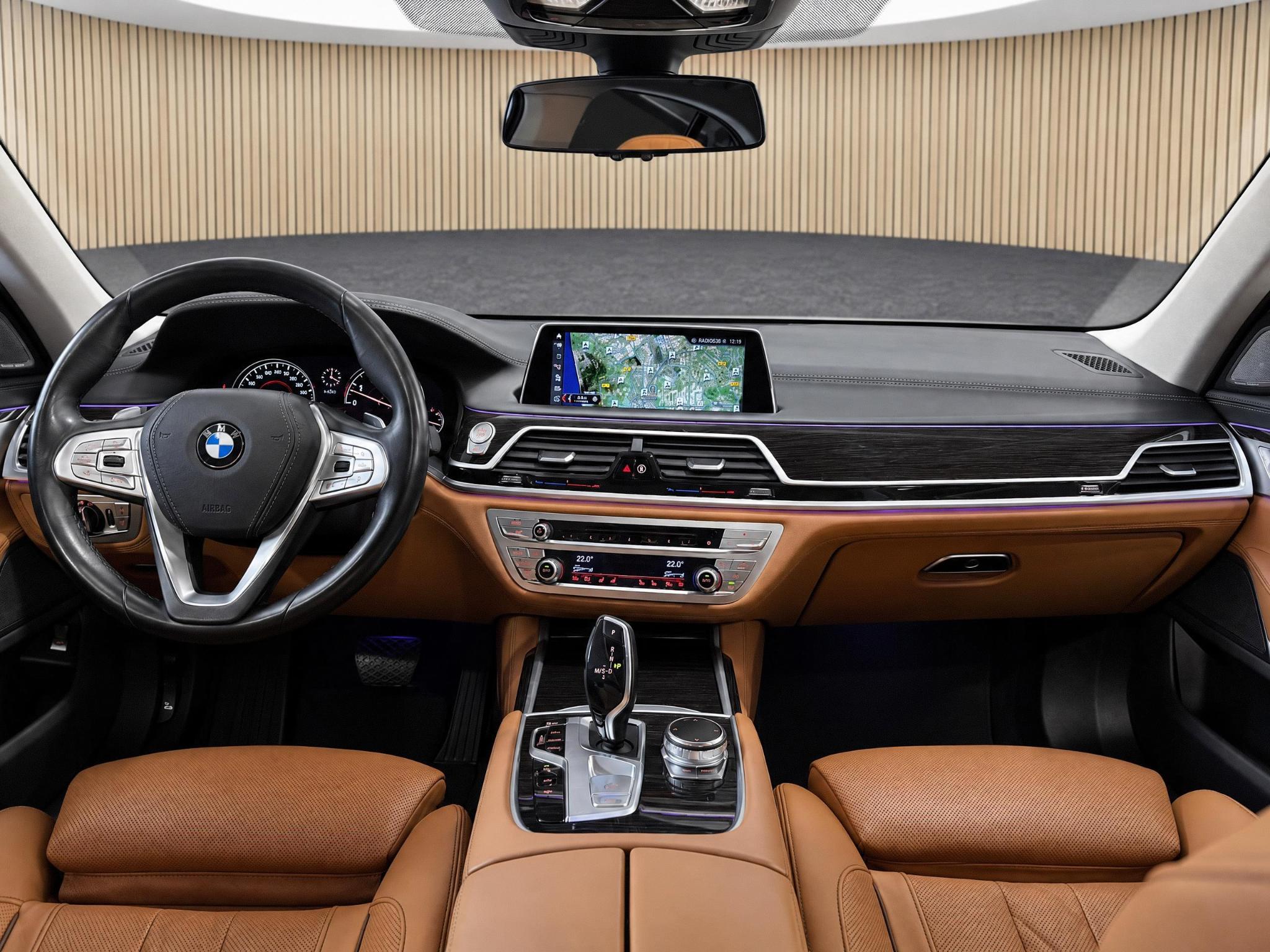 Foto van BMW 750i xDrive