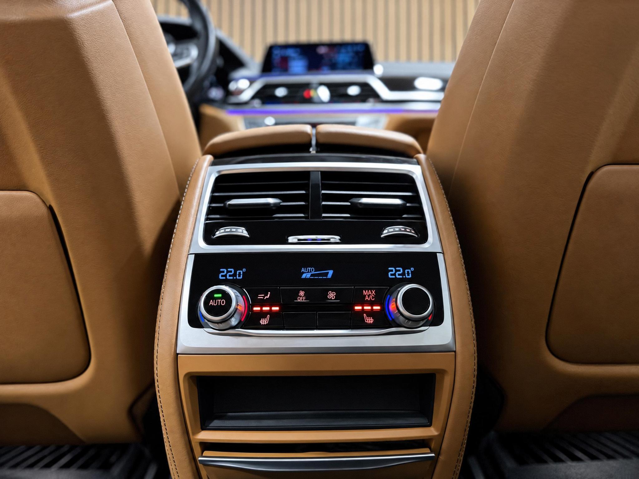Foto van BMW 750i xDrive