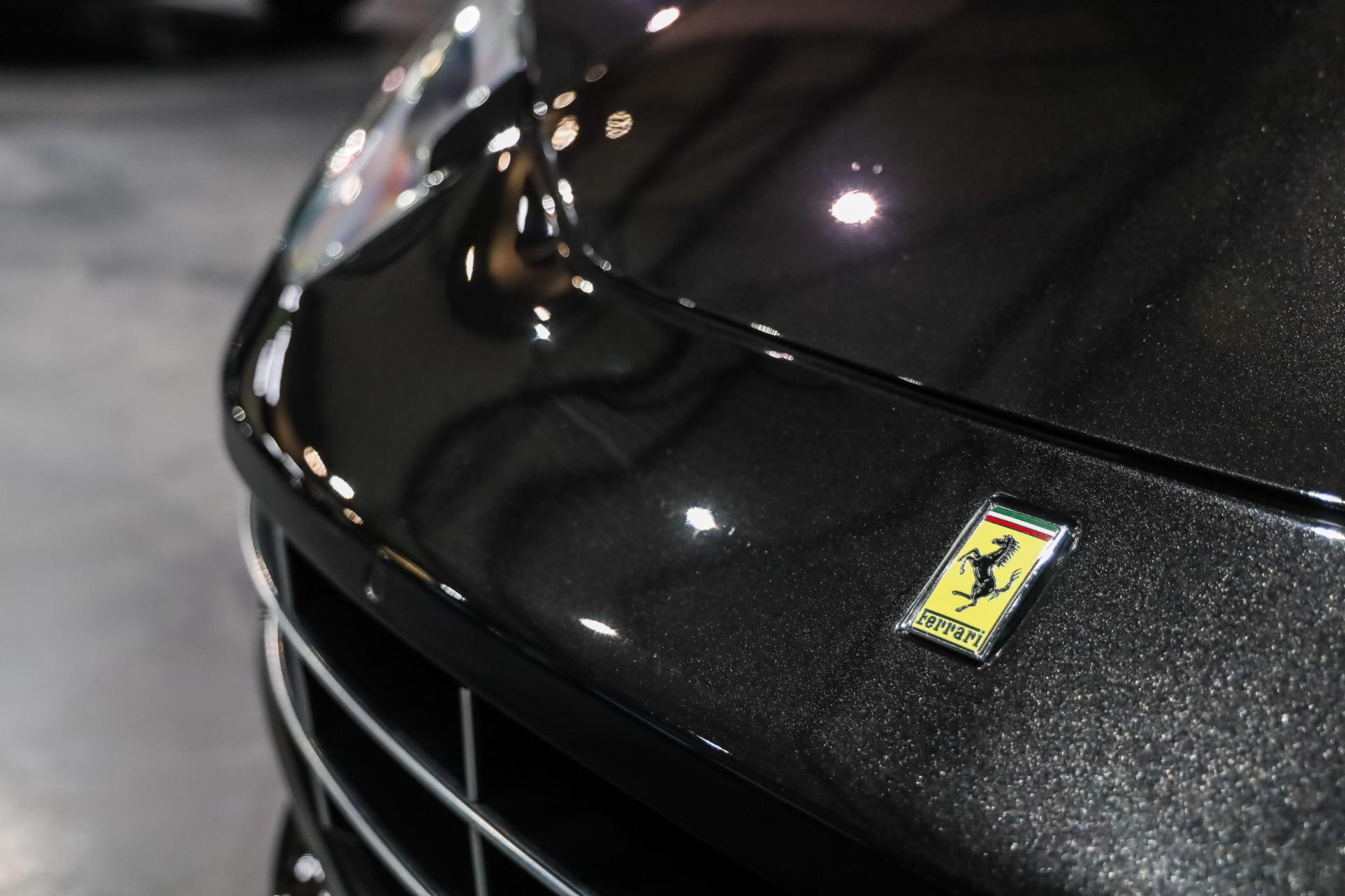 Foto van Ferrari FF