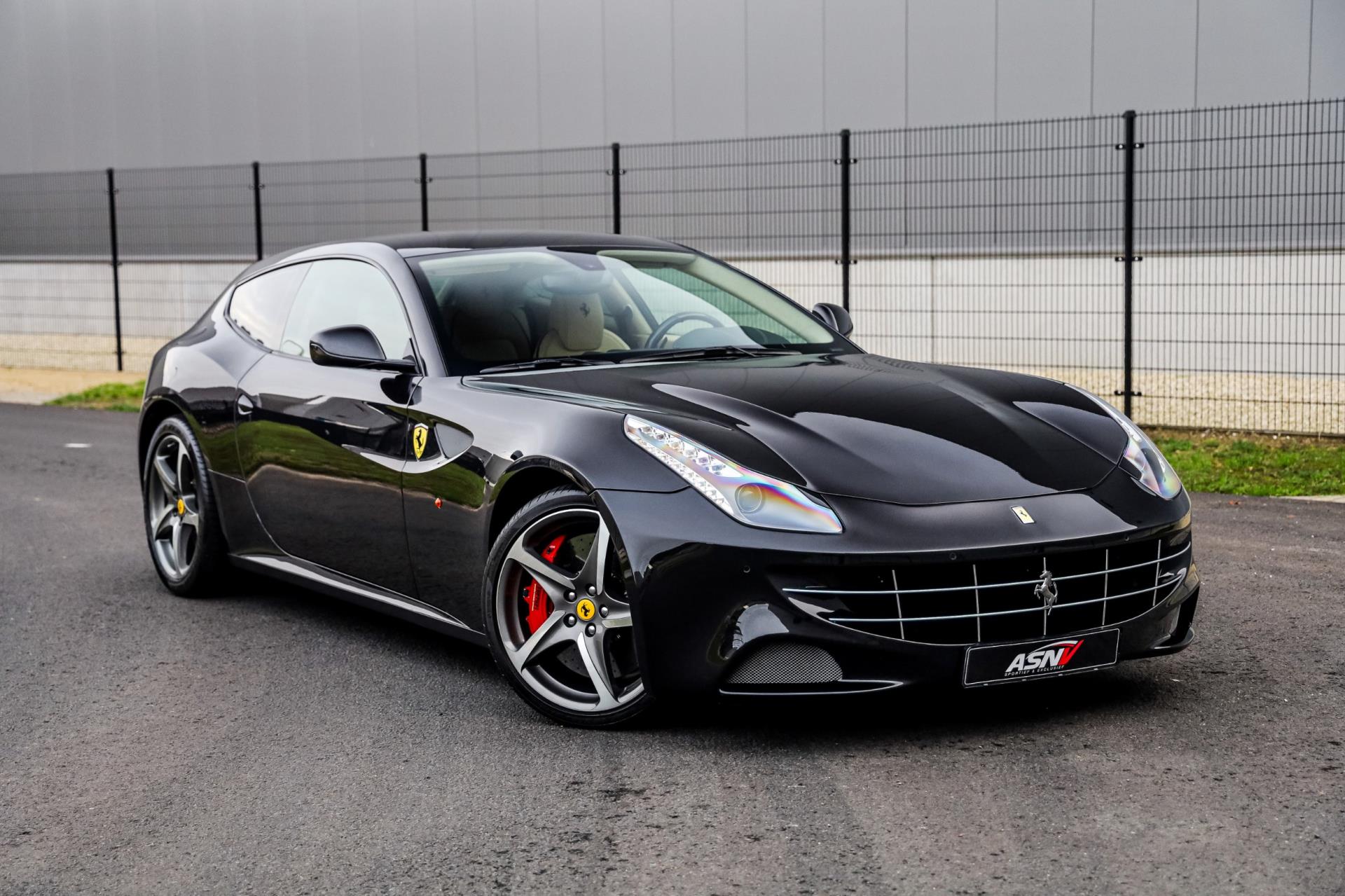 Foto van Ferrari FF