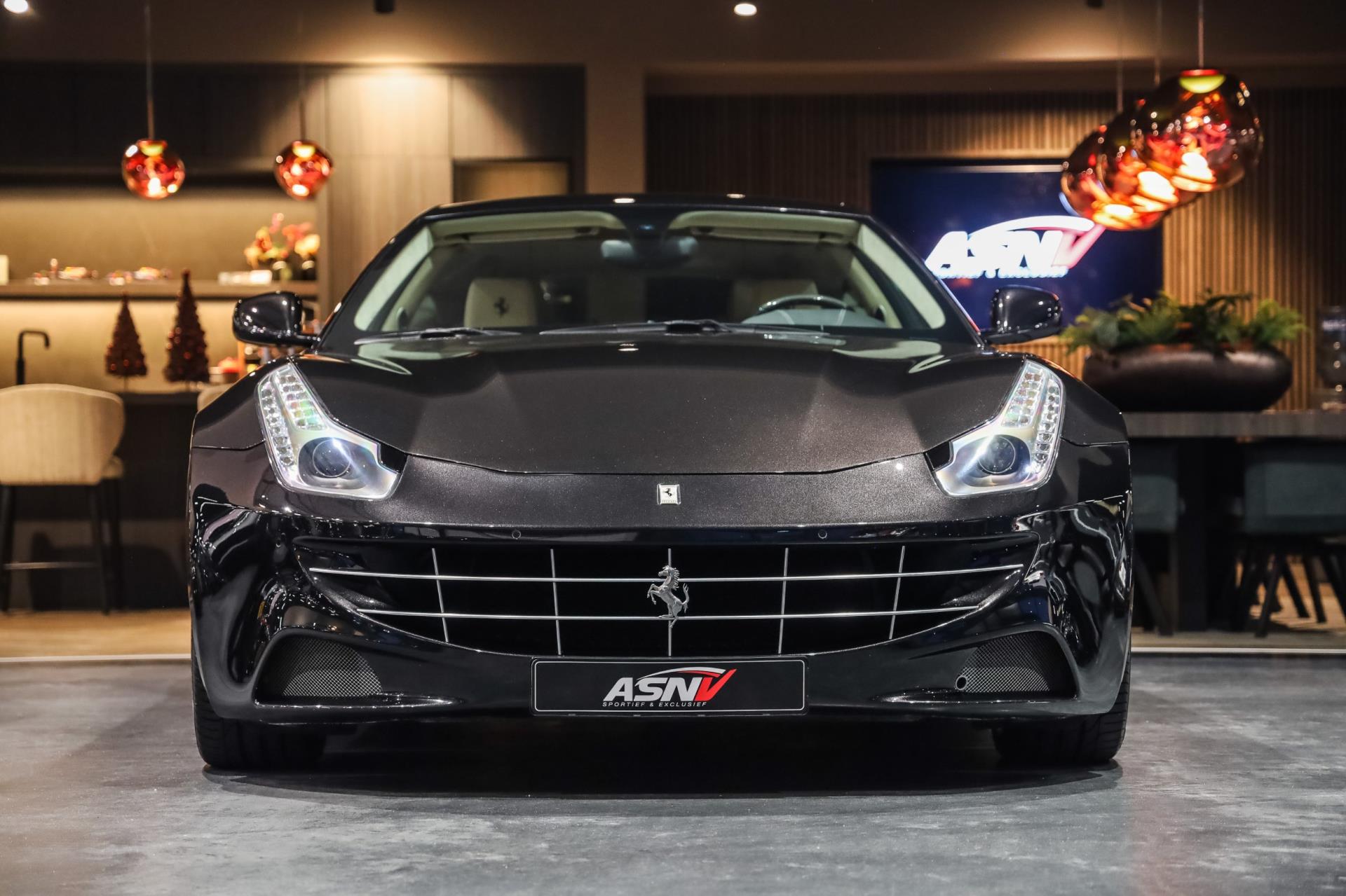 Foto van Ferrari FF