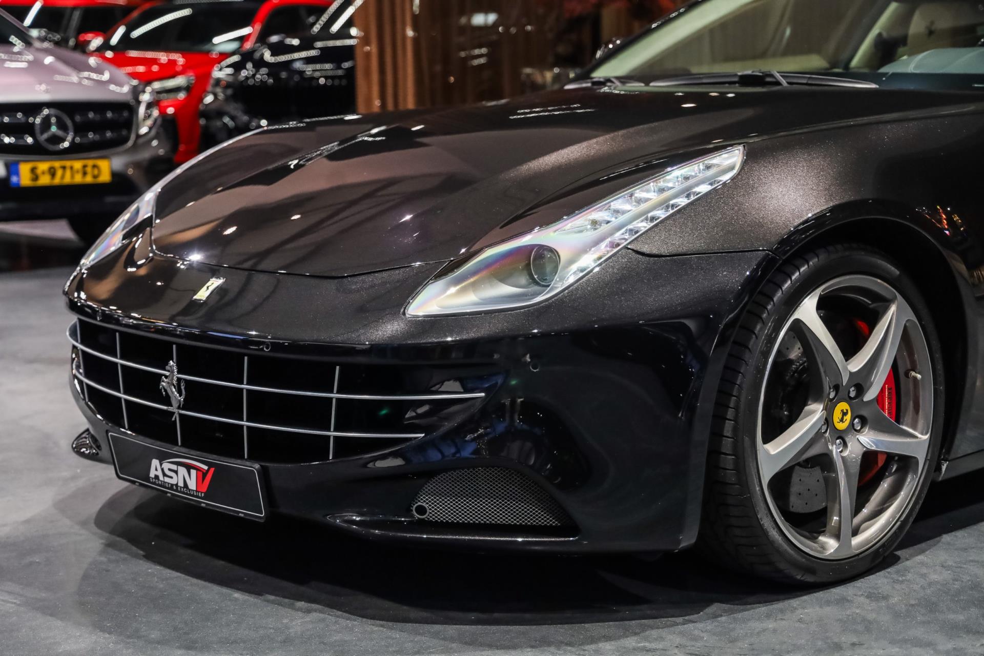 Foto van Ferrari FF