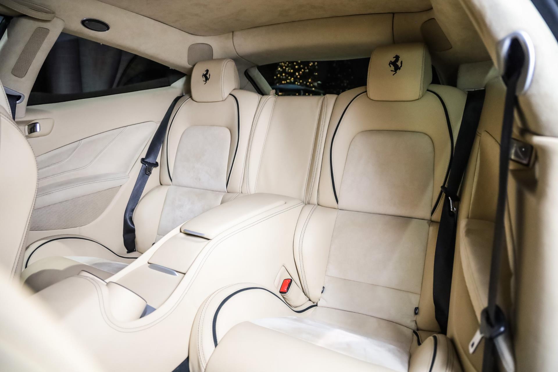 Foto van Ferrari FF