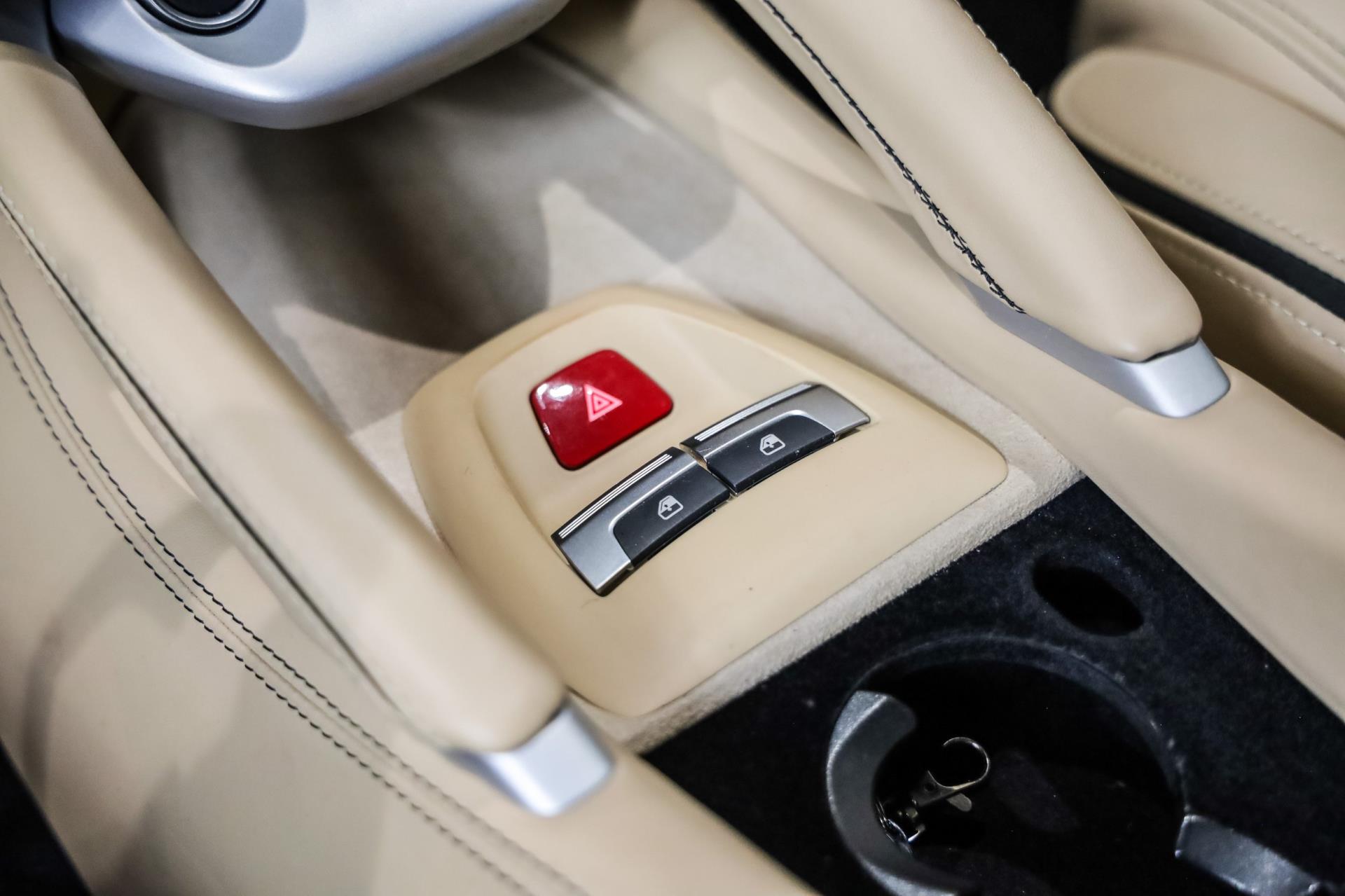 Foto van Ferrari FF