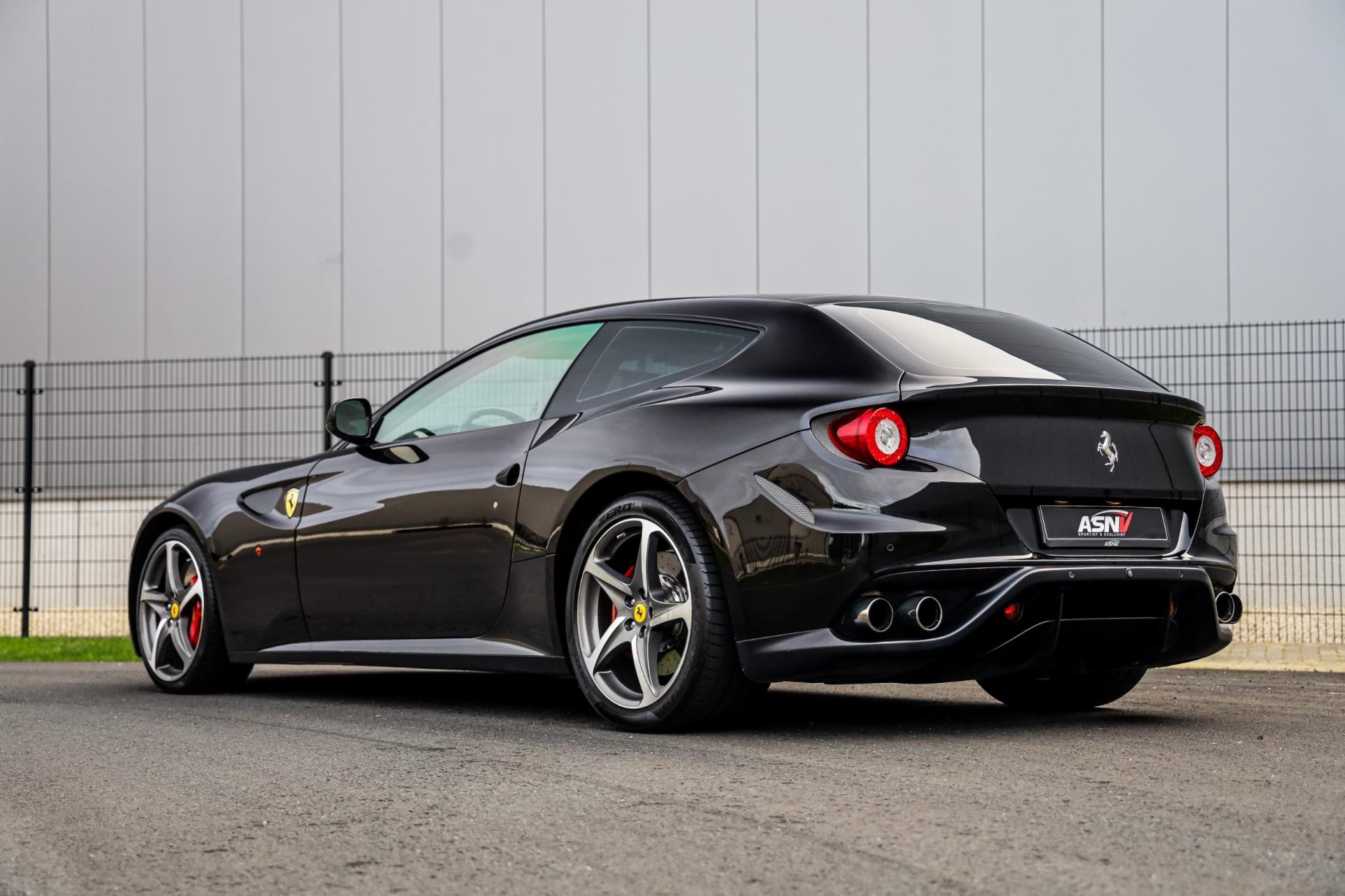 Foto van Ferrari FF