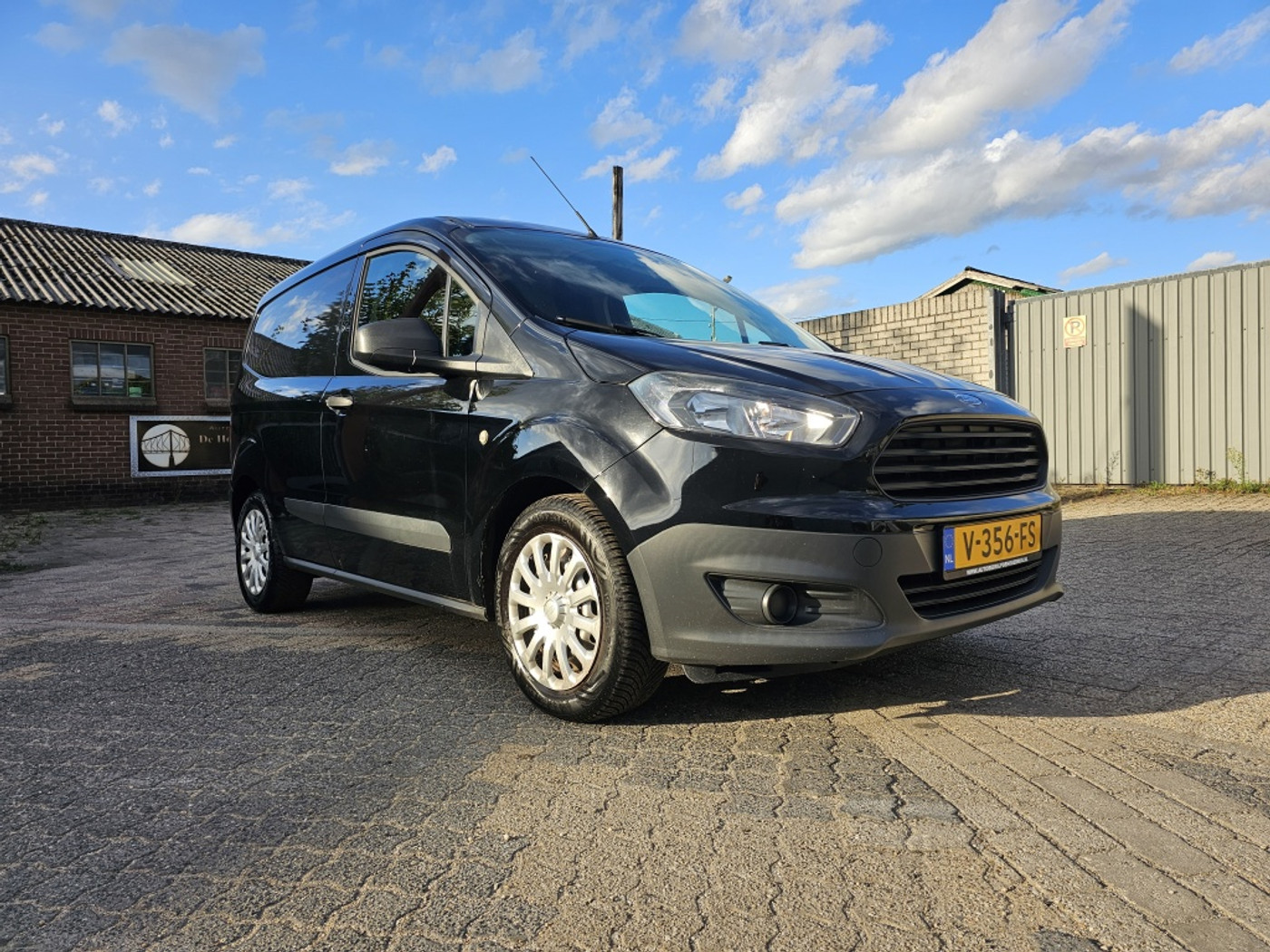 Foto van Ford Transit Courier