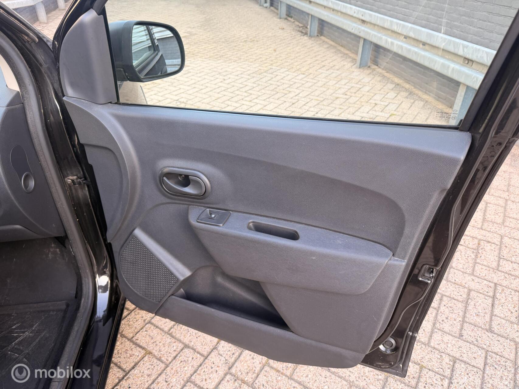 Foto van Dacia Dokker