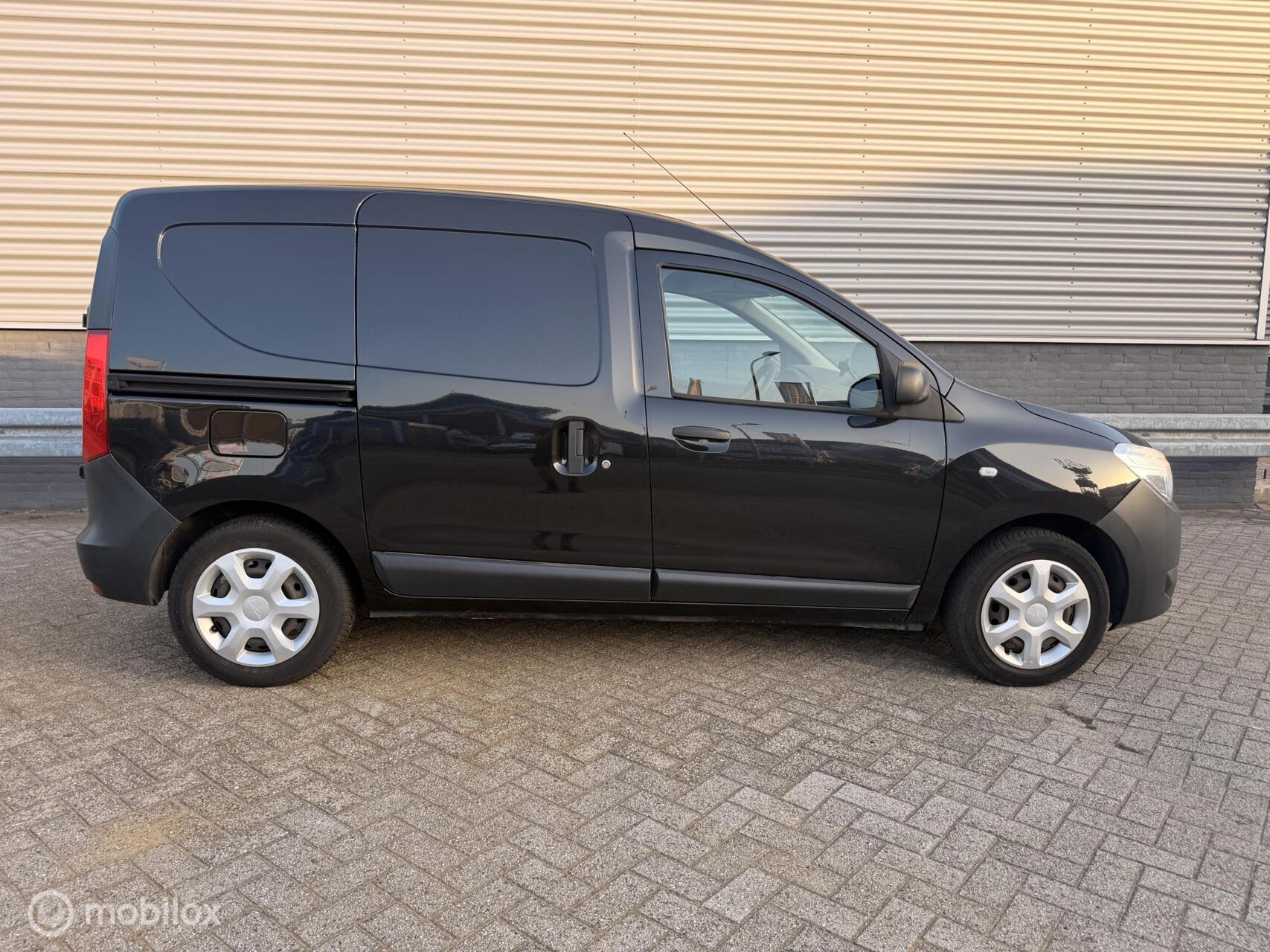 Foto van Dacia Dokker