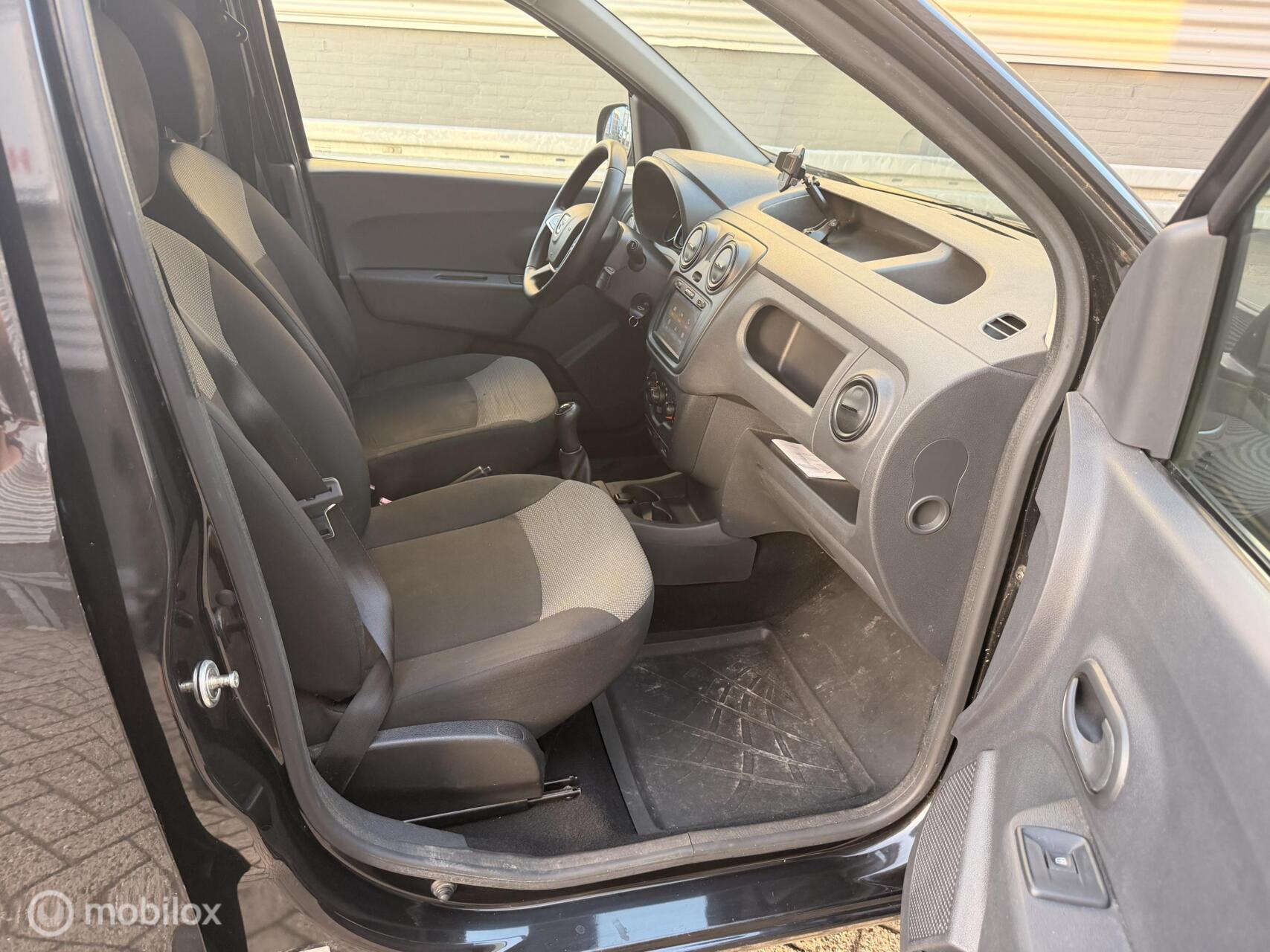 Foto van Dacia Dokker