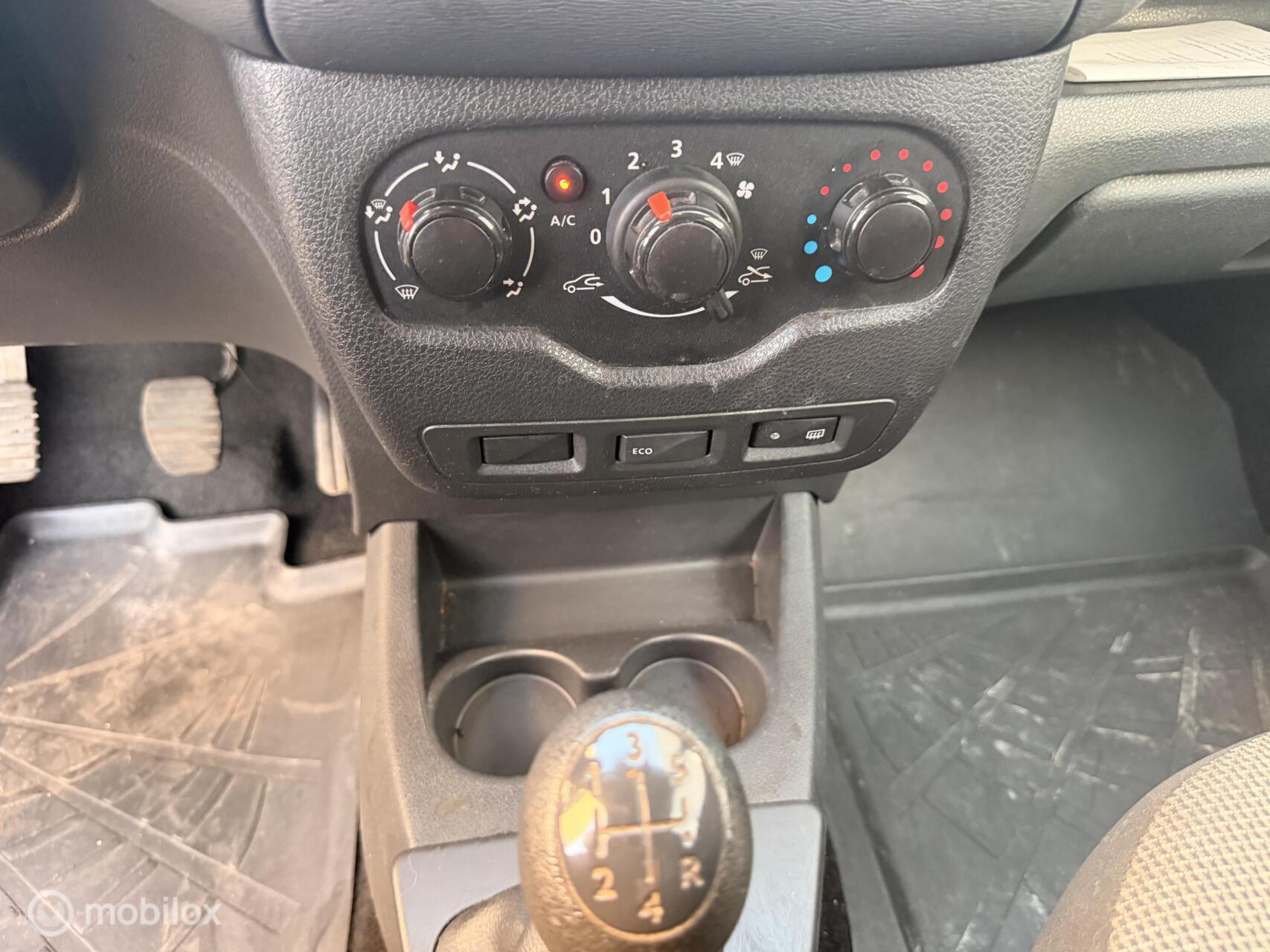 Foto van Dacia Dokker