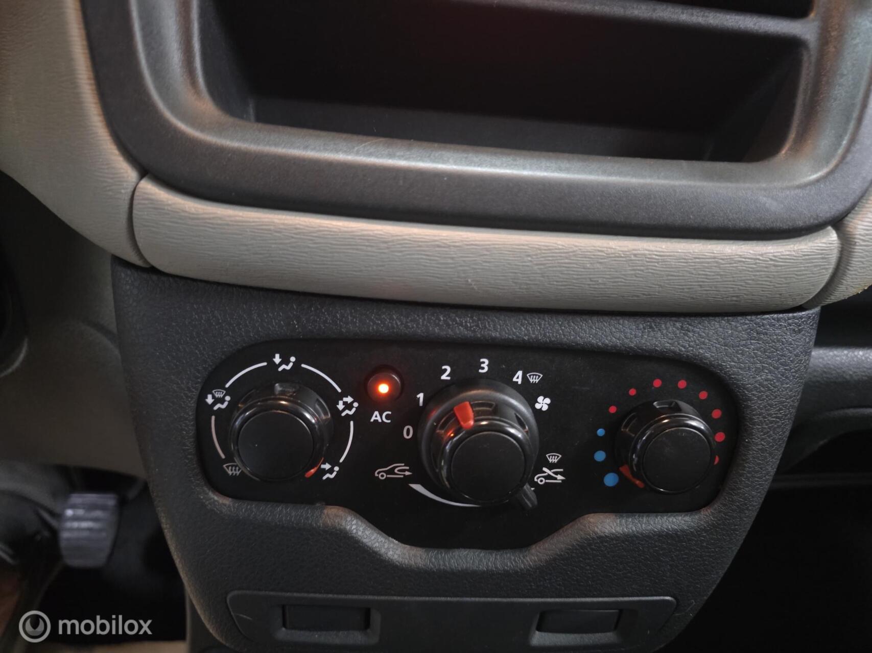 Foto van Dacia Dokker