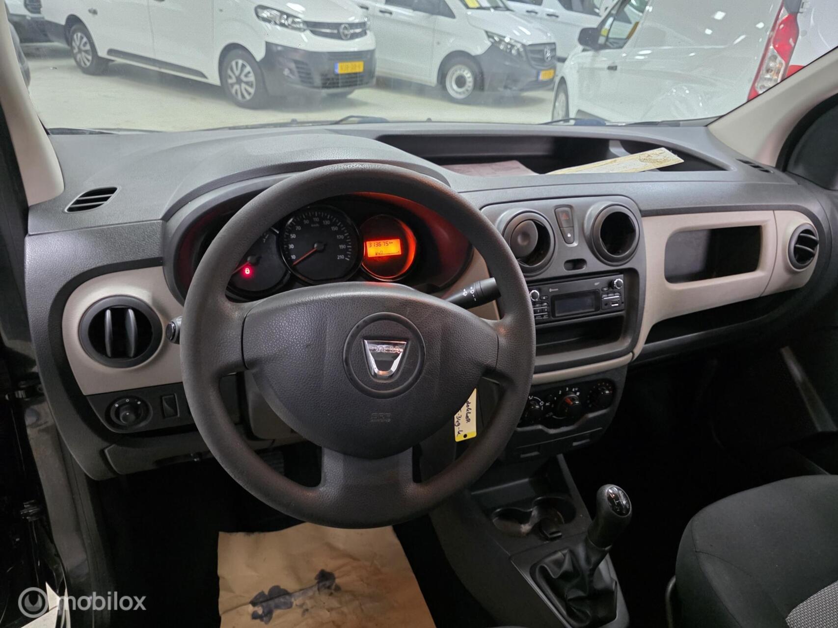 Foto van Dacia Dokker