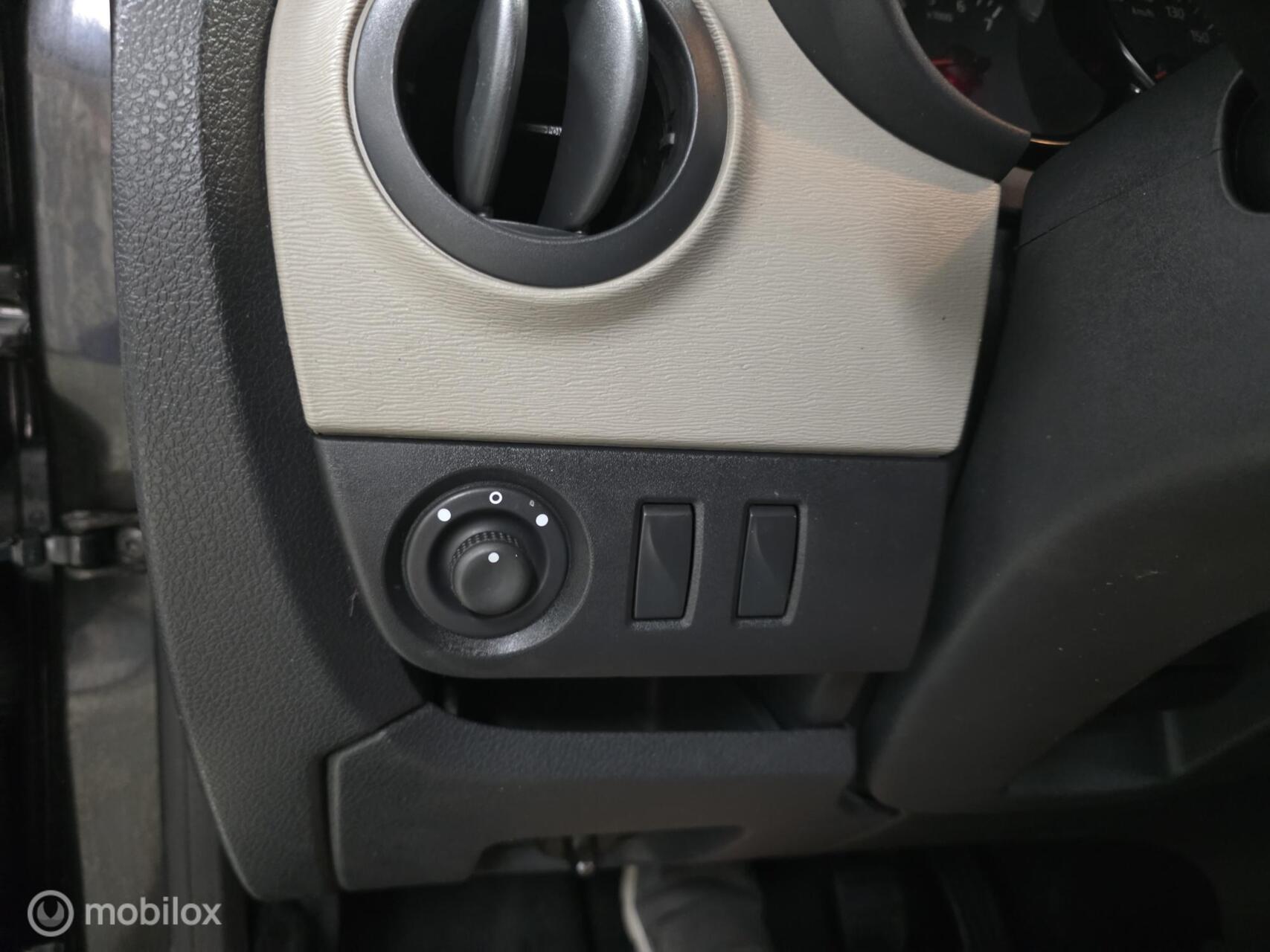 Foto van Dacia Dokker