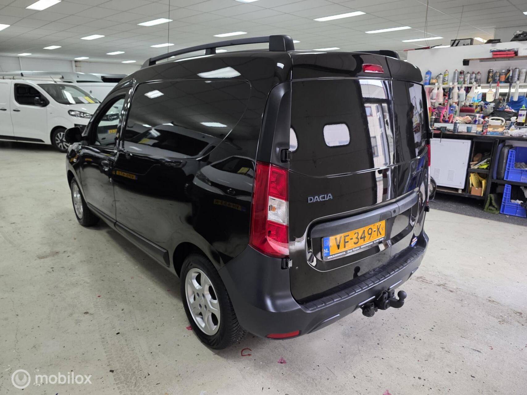 Foto van Dacia Dokker