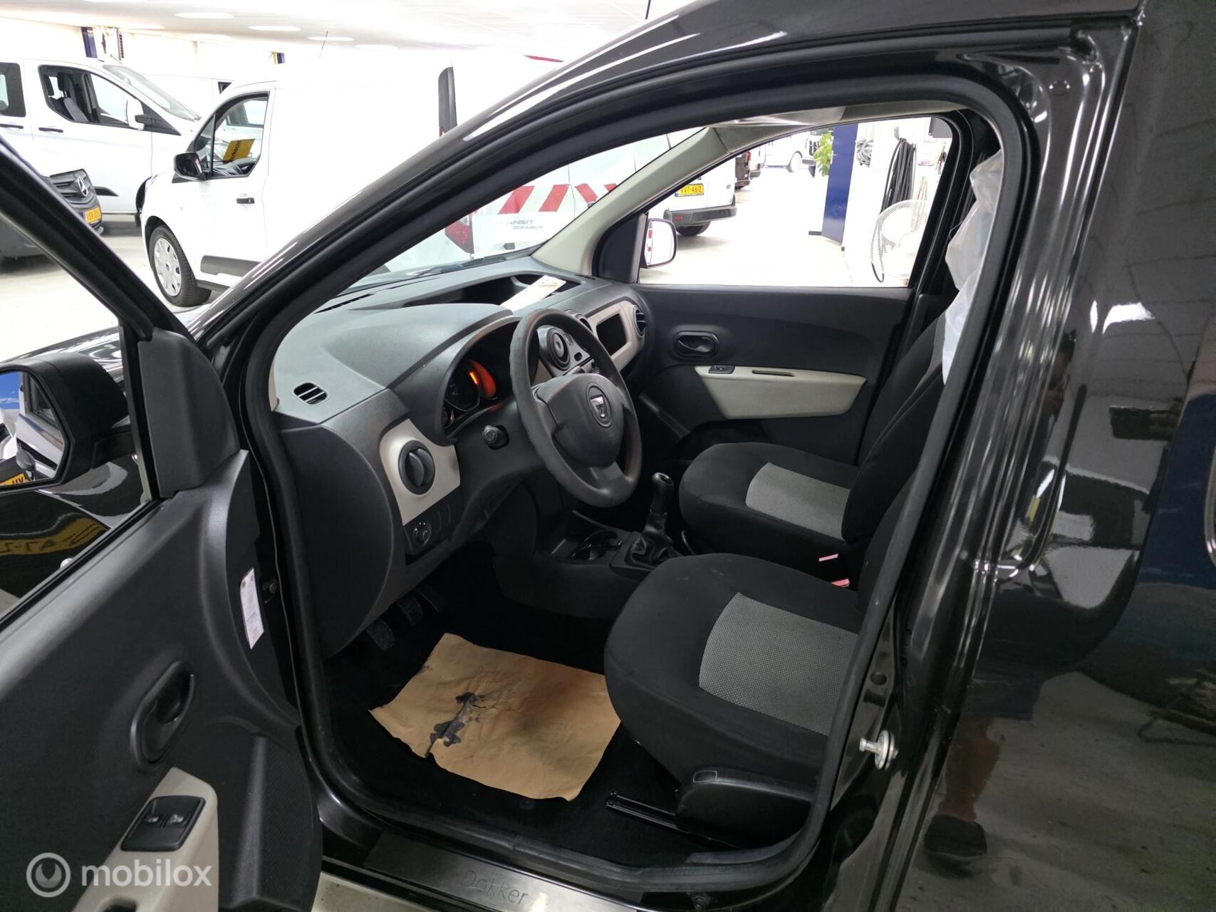 Foto van Dacia Dokker