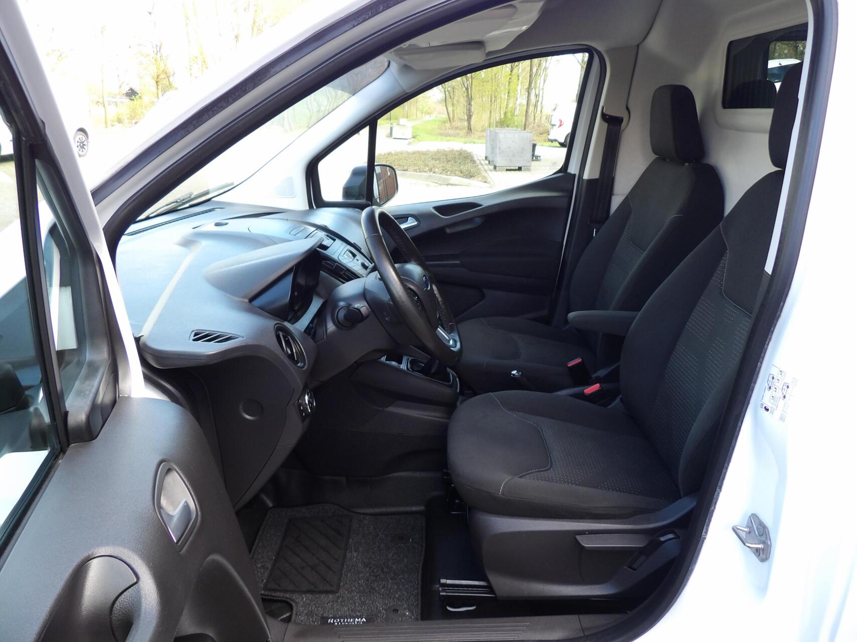 Foto van Ford Transit Courier