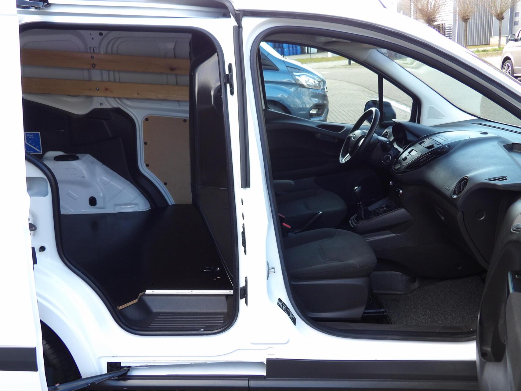 Foto van Ford Transit Courier