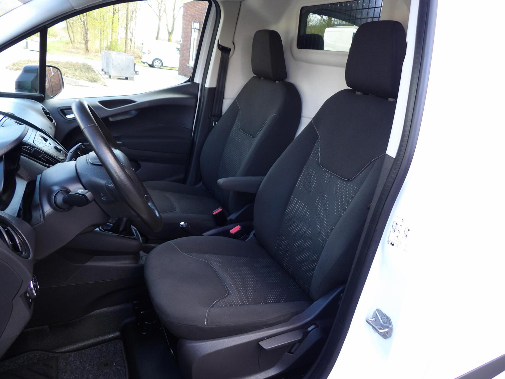 Foto van Ford Transit Courier