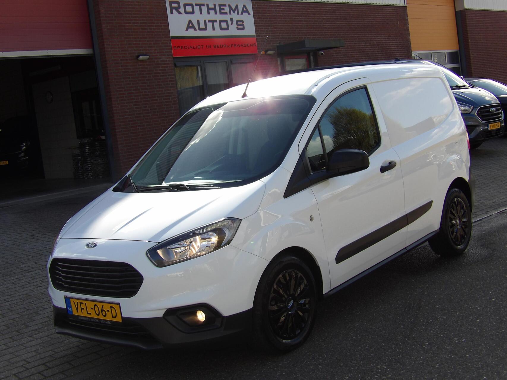 Foto van Ford Transit Courier