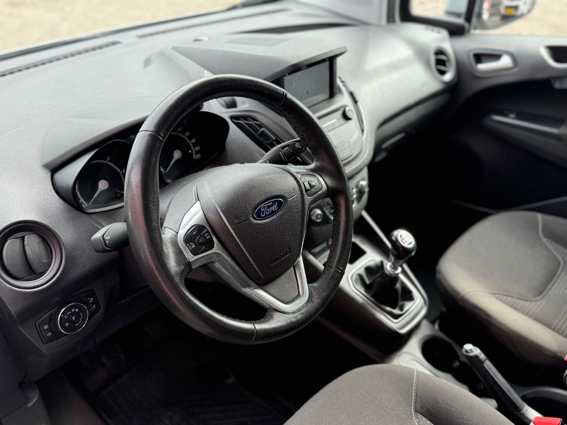 Foto van Ford Transit Courier