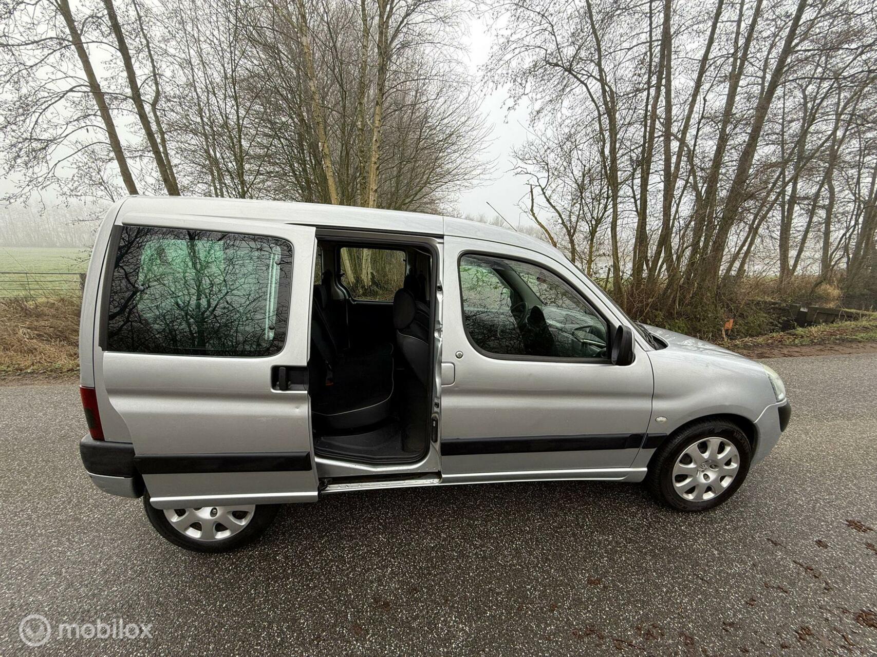 Foto van Peugeot Partner MPV