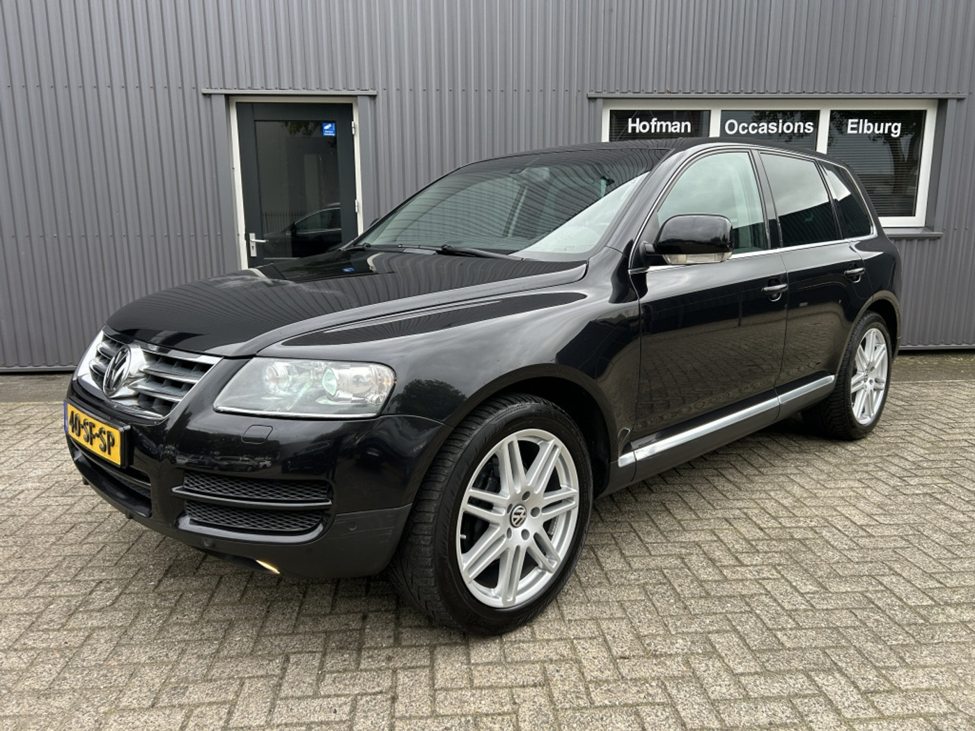 Volkswagen Touareg 4.2 V8 Schuifdak PDC 20"LMV APK 08/2027! 2003 - voorkant