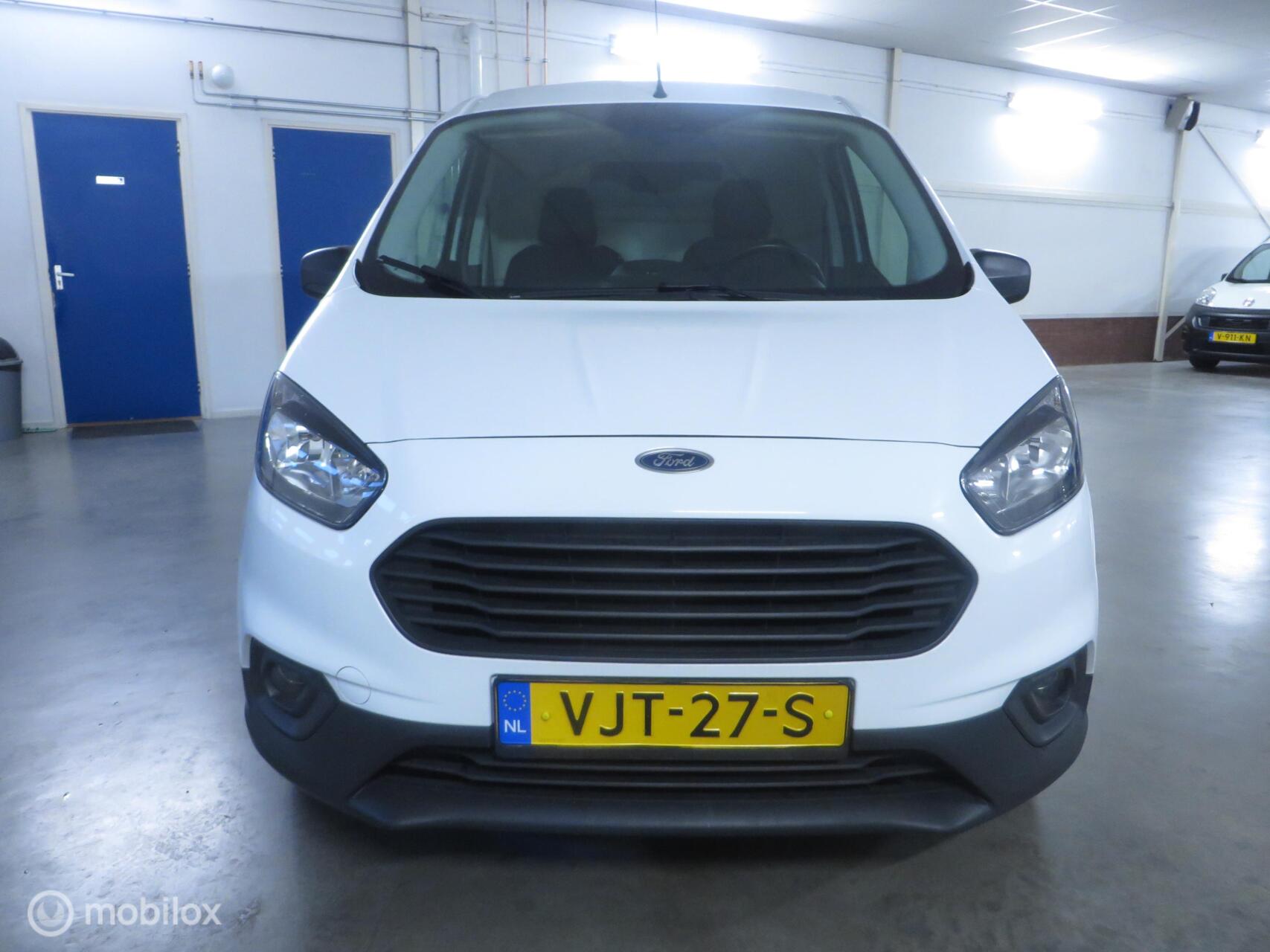 Foto van Ford Transit Courier