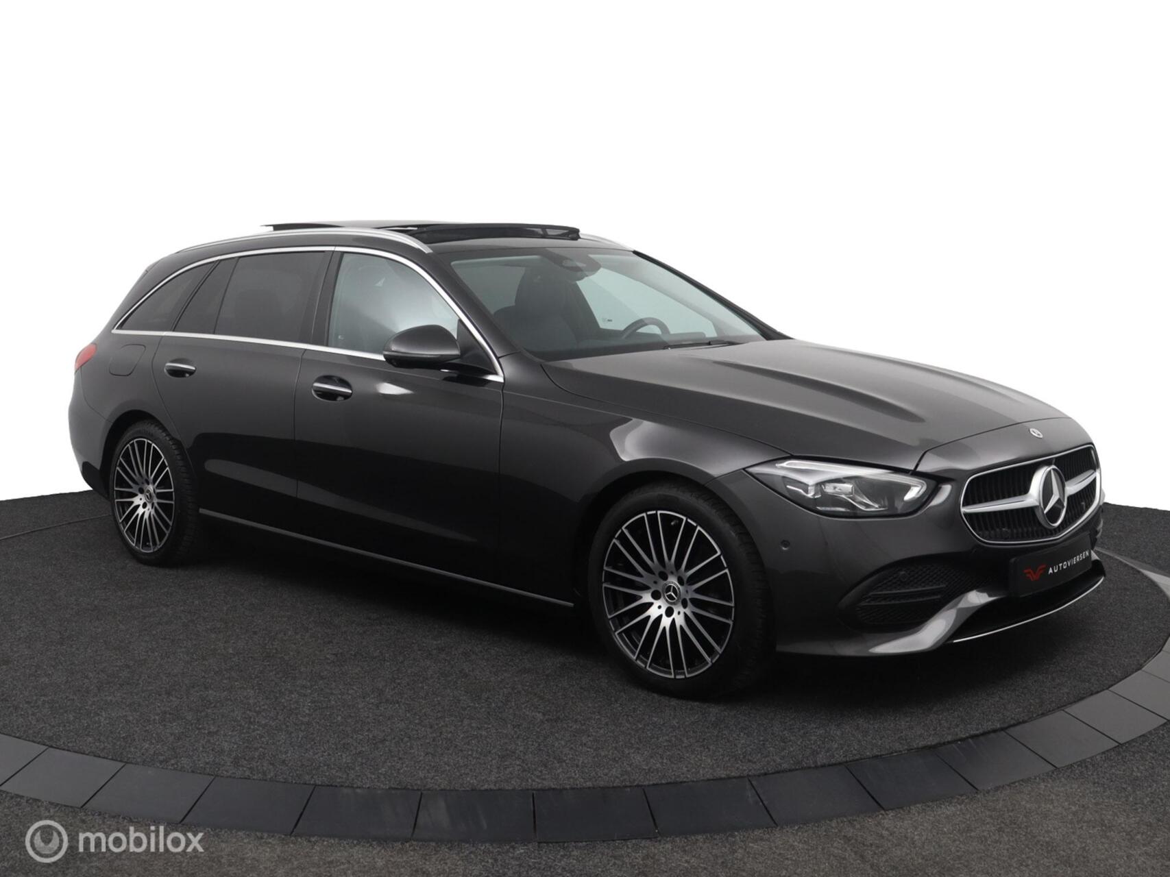 Mercedes-Benz C-klasse 180 Luxury Line 2023 - voorkant