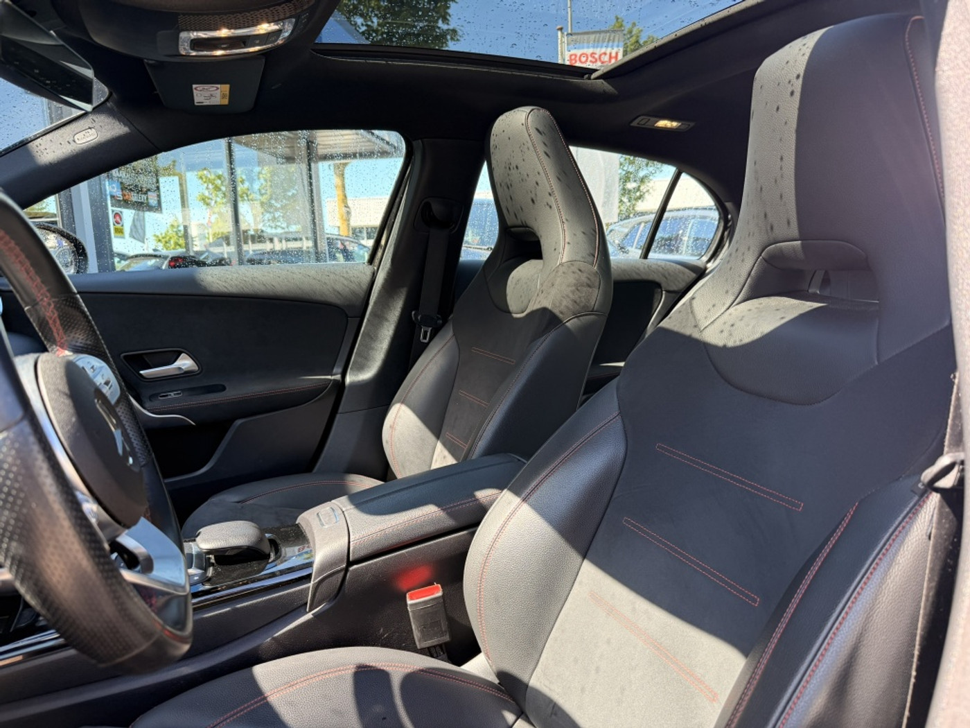 Foto van Mercedes-Benz A 250 E