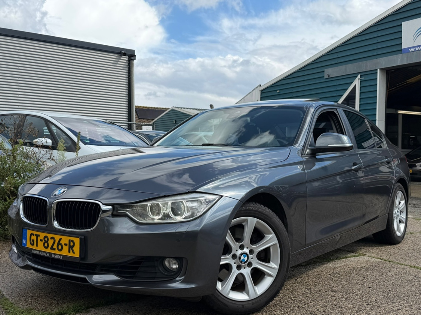 BMW 330d 330D High EXE Aut8 ECC | LMV | Leer | Navi | Schuifdak 2014 - voorkant