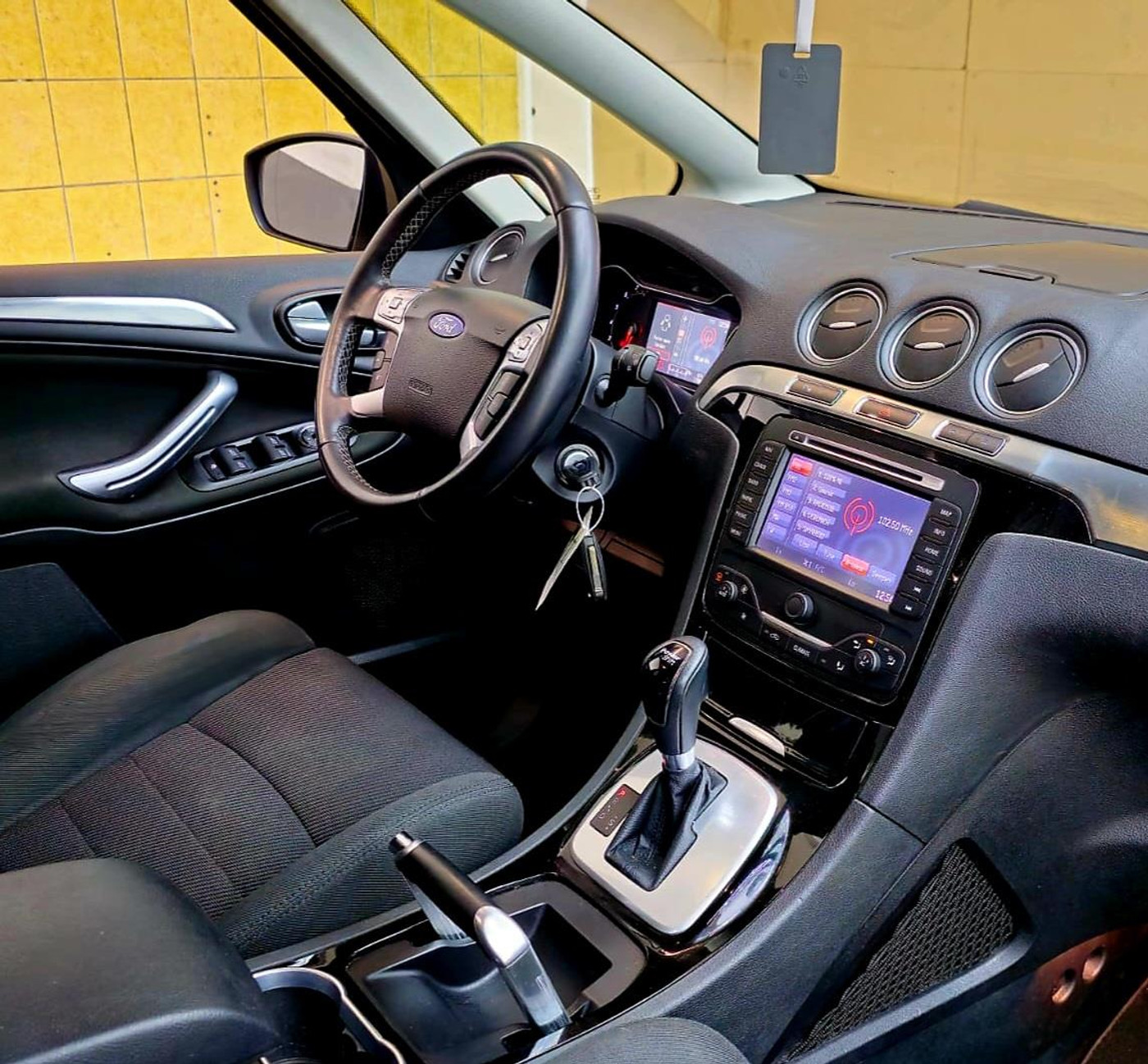 Foto van Ford S-max