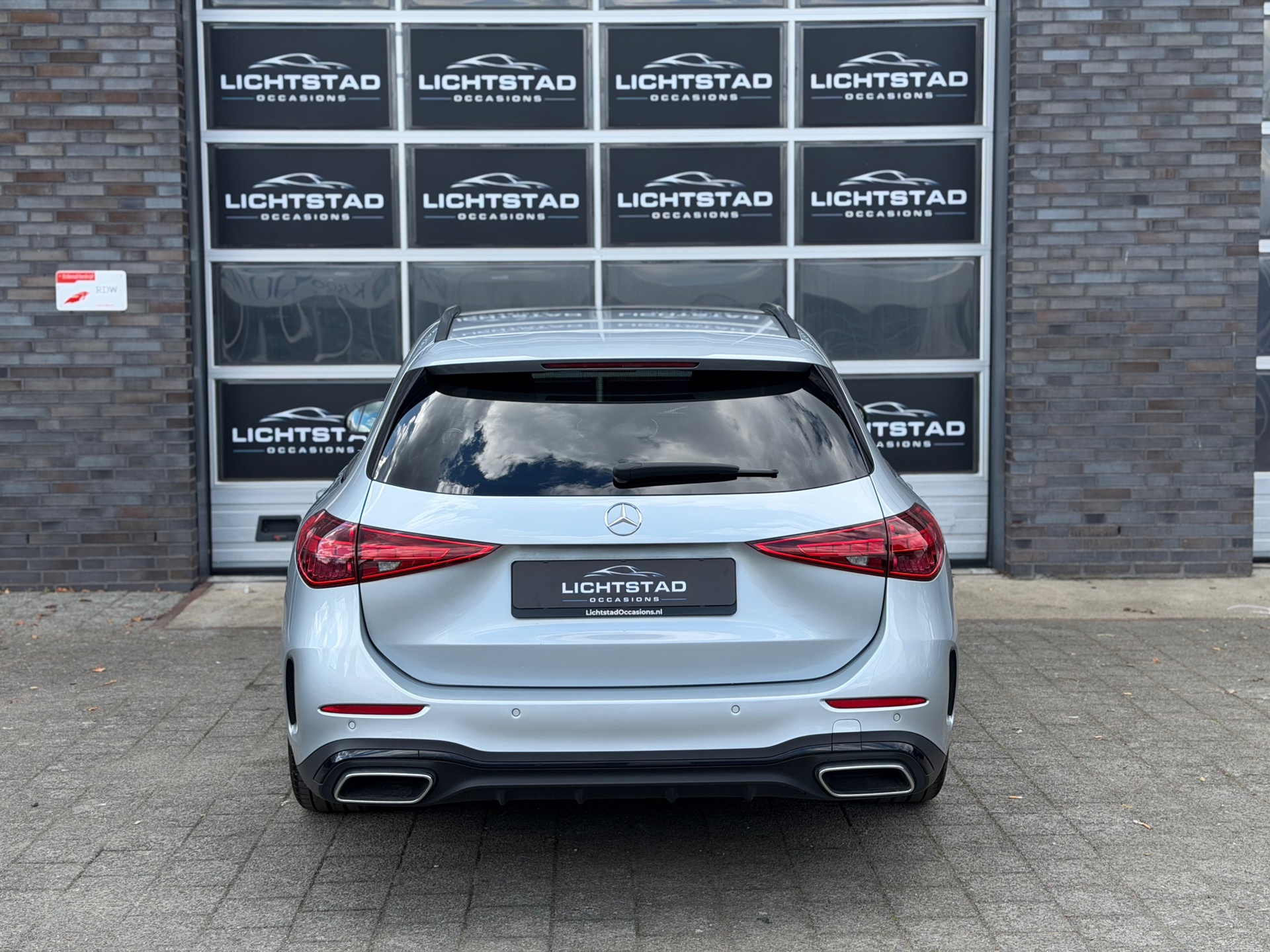 Foto van Mercedes-Benz C 200