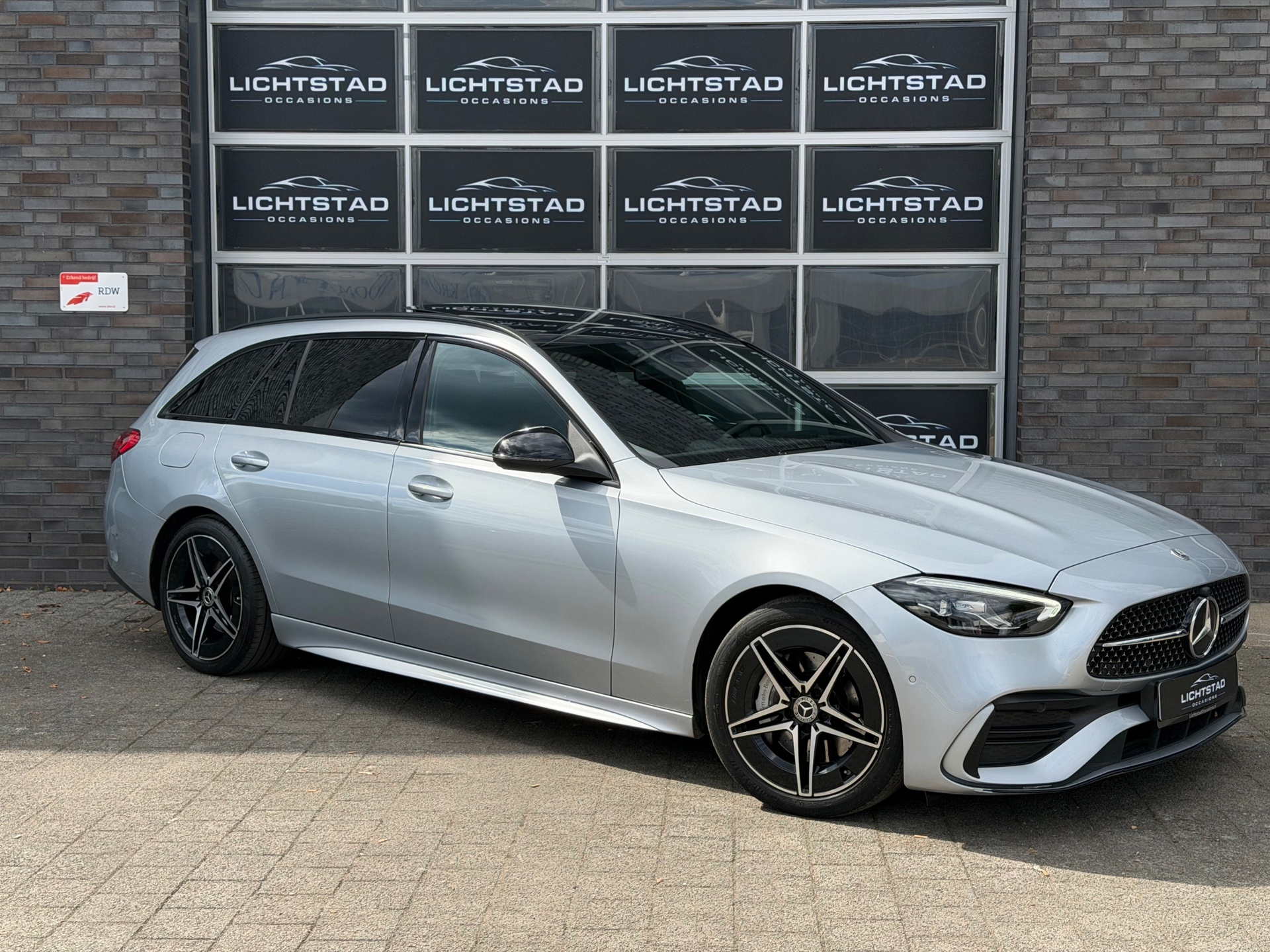 Foto van Mercedes-Benz C 200