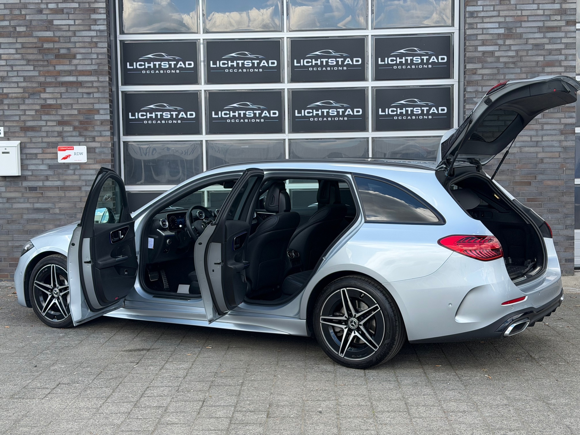 Foto van Mercedes-Benz C 200